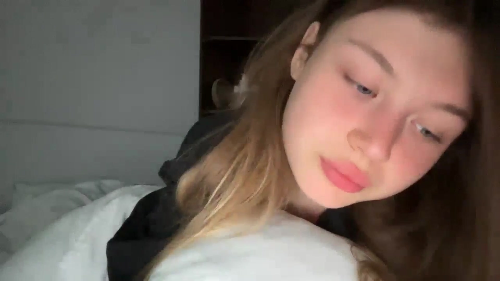 Gallery image thumbnail from Coconut_dream's myfreecams stream on, 07/30/2024, 07:21 image 19 of 20