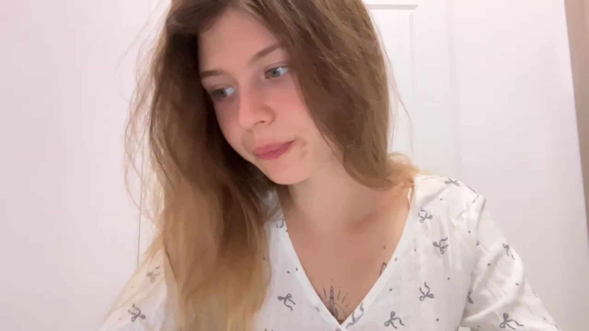 Gallery image thumbnail from Coconut_dream's myfreecams stream on, 07/31/2024, 09:03 image 7 of 20