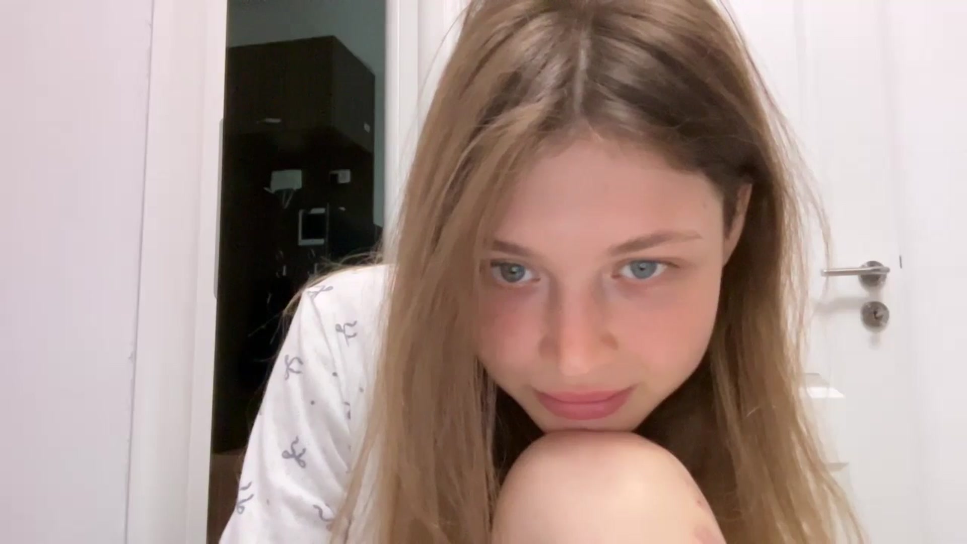 Gallery image thumbnail from Coconut_dream's myfreecams stream on, 08/01/2024, 10:25 image 10 of 20