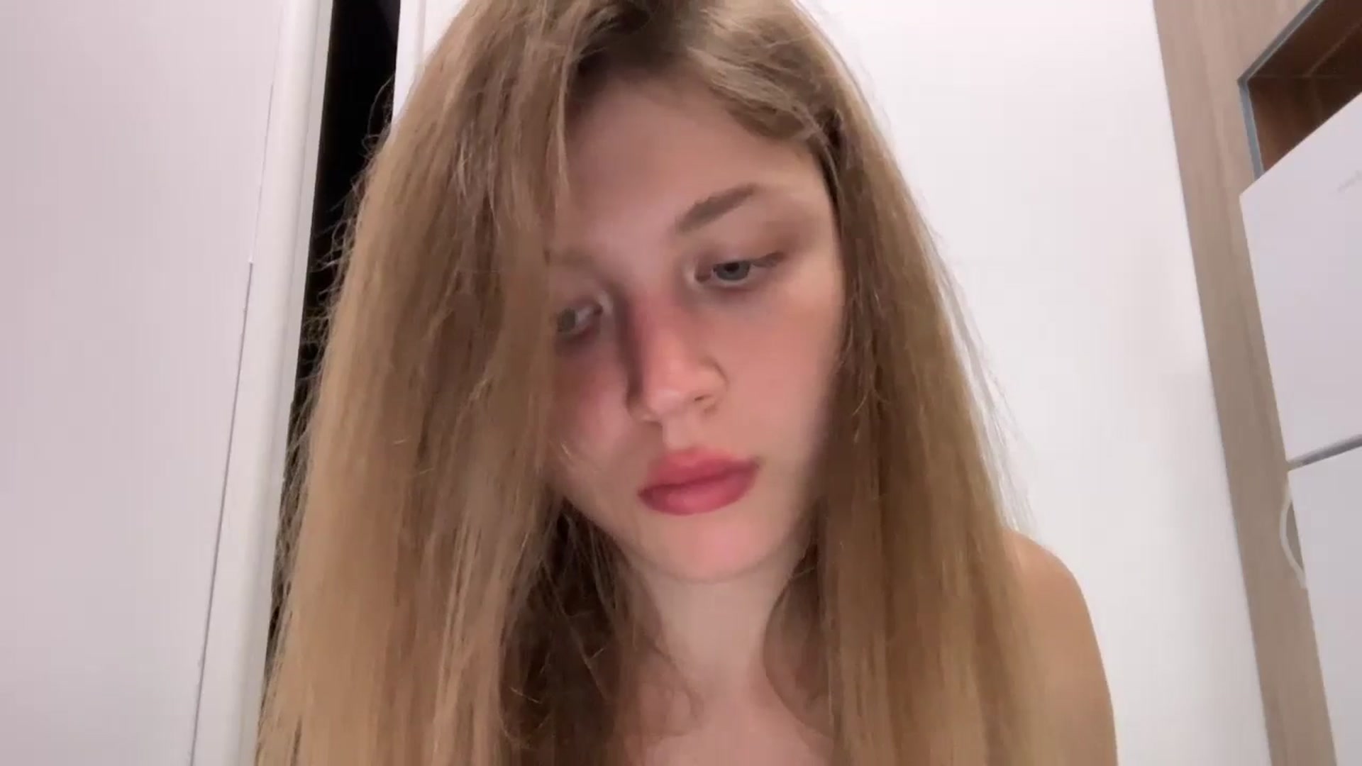 Gallery image thumbnail from Coconut_dream's myfreecams stream on, 08/01/2024, 21:09 image 7 of 20