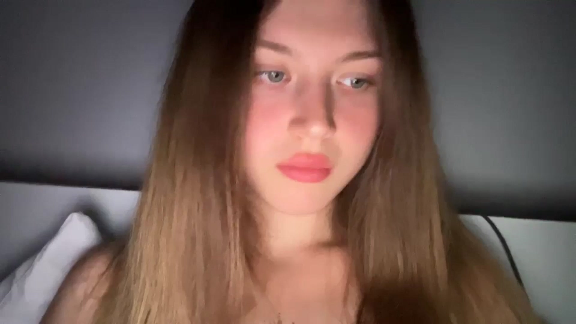 Gallery image thumbnail from Coconut_dream's myfreecams stream on, 08/03/2024, 18:51 image 4 of 20