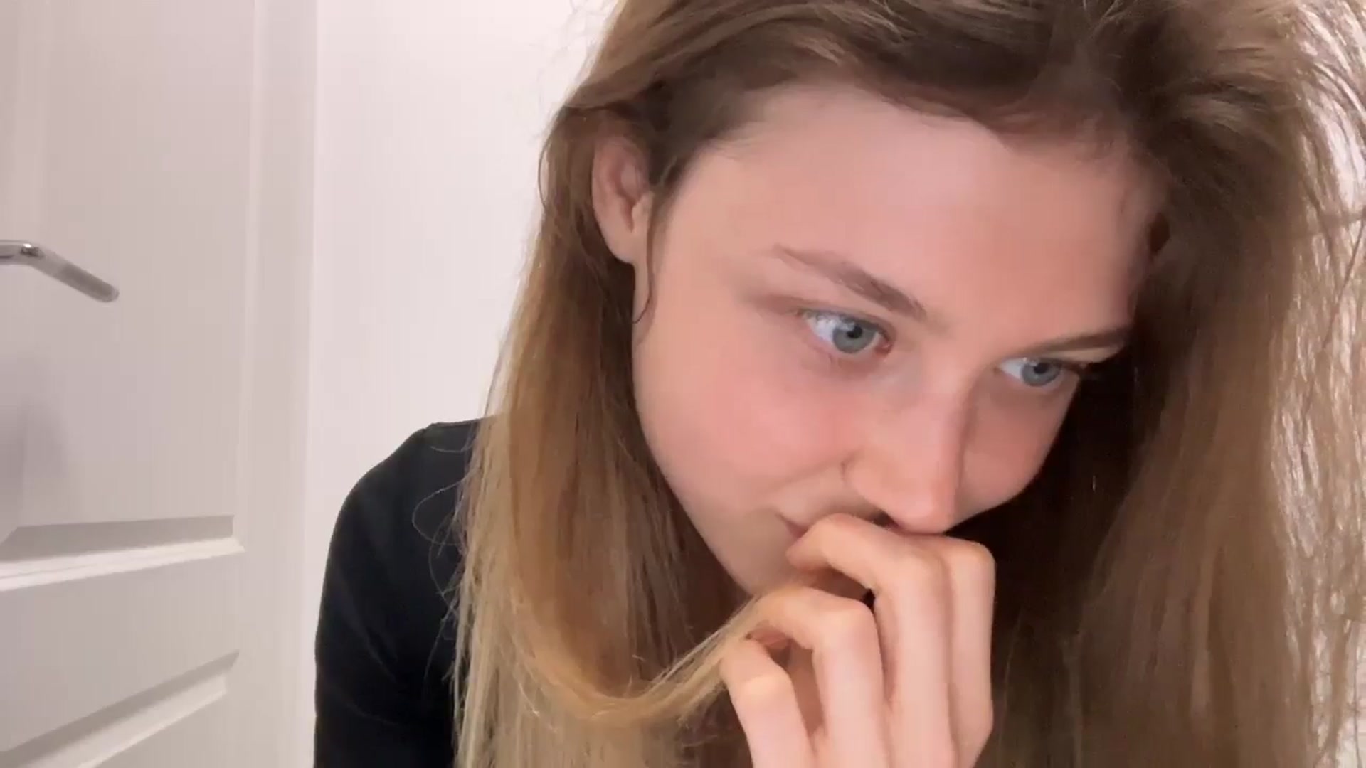 Gallery image thumbnail from Coconut_dream's myfreecams stream on, 08/04/2024, 19:40 image 16 of 20