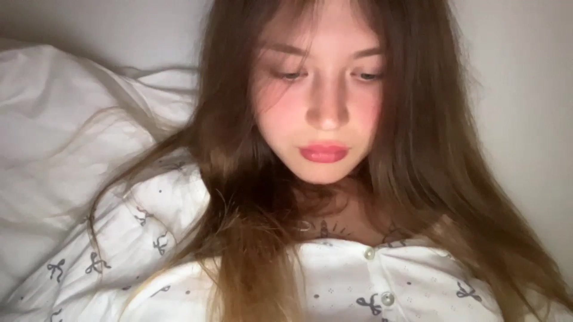 Gallery image thumbnail from Coconut_dream's myfreecams stream on, 08/05/2024, 20:17 image 20 of 20