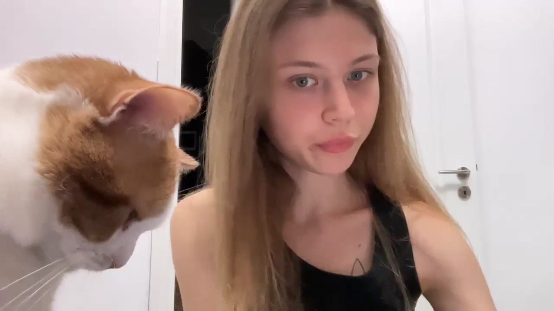 Gallery image thumbnail from Coconut_dream's myfreecams stream on, 08/06/2024, 18:20 image 14 of 20