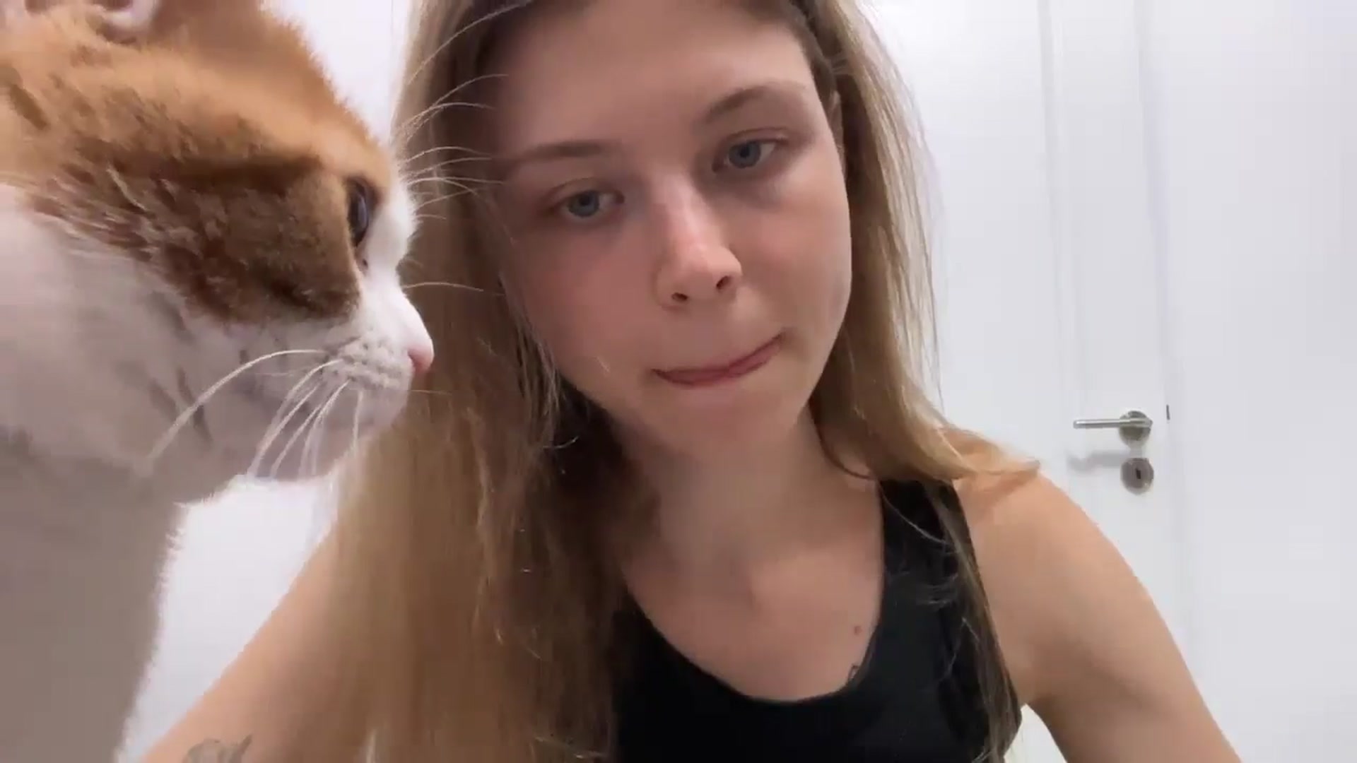 Gallery image thumbnail from Coconut_dream's myfreecams stream on, 08/06/2024, 18:20 image 12 of 20