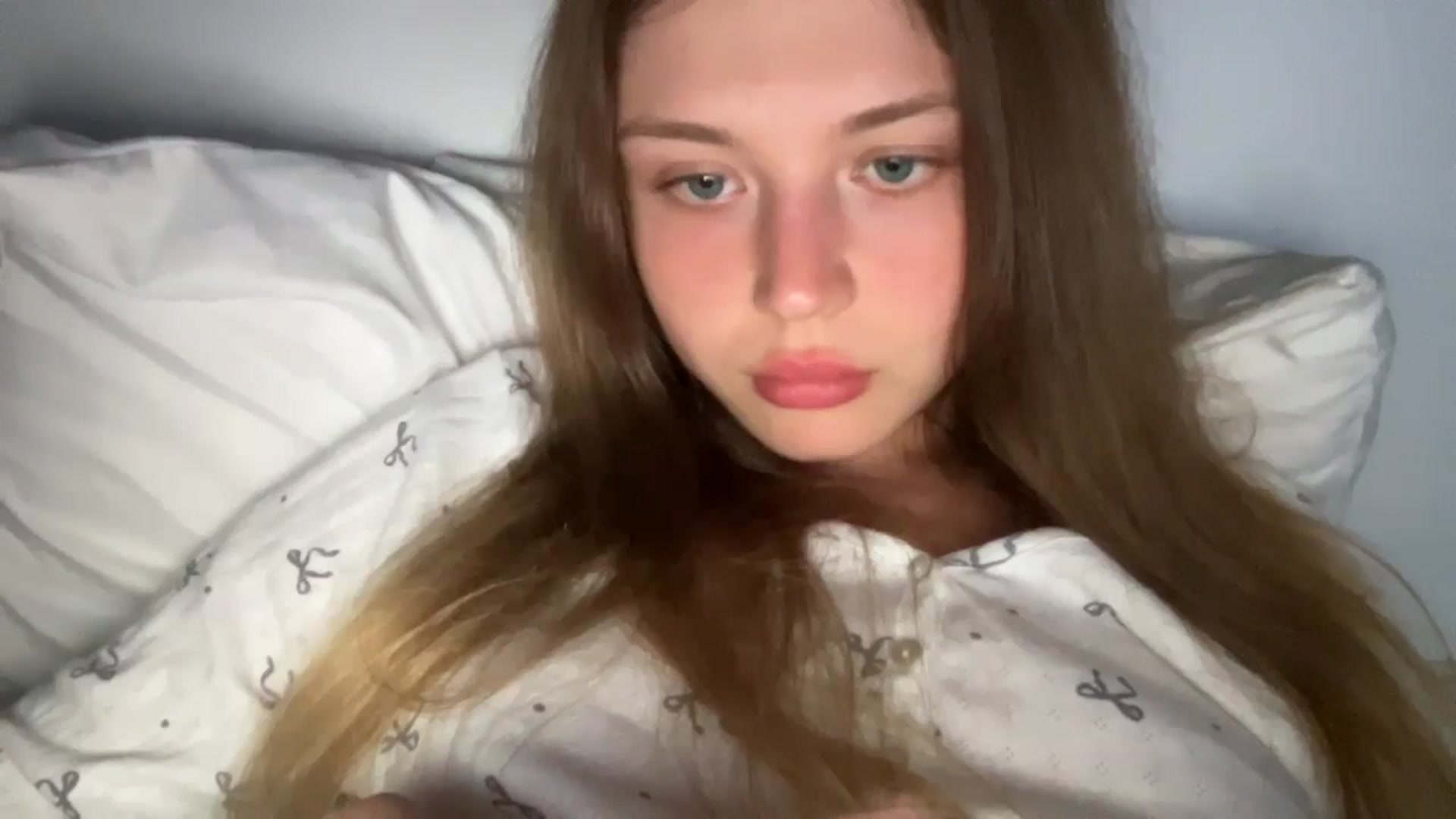 Gallery image thumbnail from Coconut_dream's myfreecams stream on, 08/06/2024, 22:00 image 13 of 20
