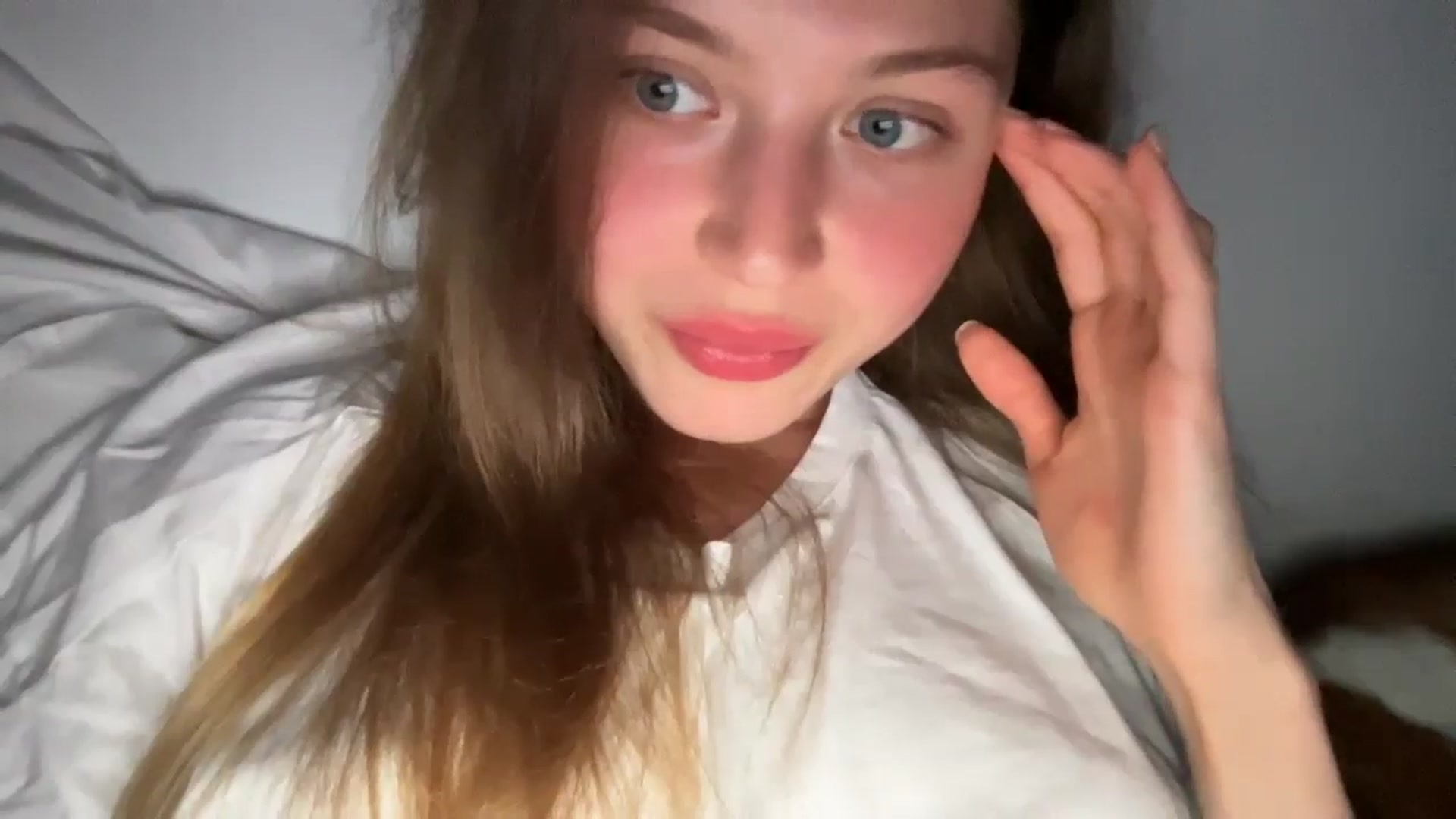 Gallery image thumbnail from Coconut_dream's myfreecams stream on, 08/07/2024, 19:48 image 11 of 20