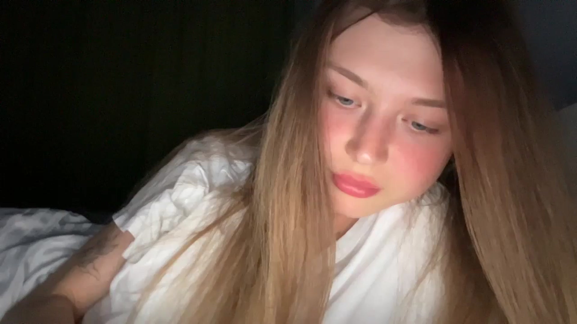 Gallery image thumbnail from Coconut_dream's myfreecams stream on, 08/07/2024, 20:52 image 9 of 20