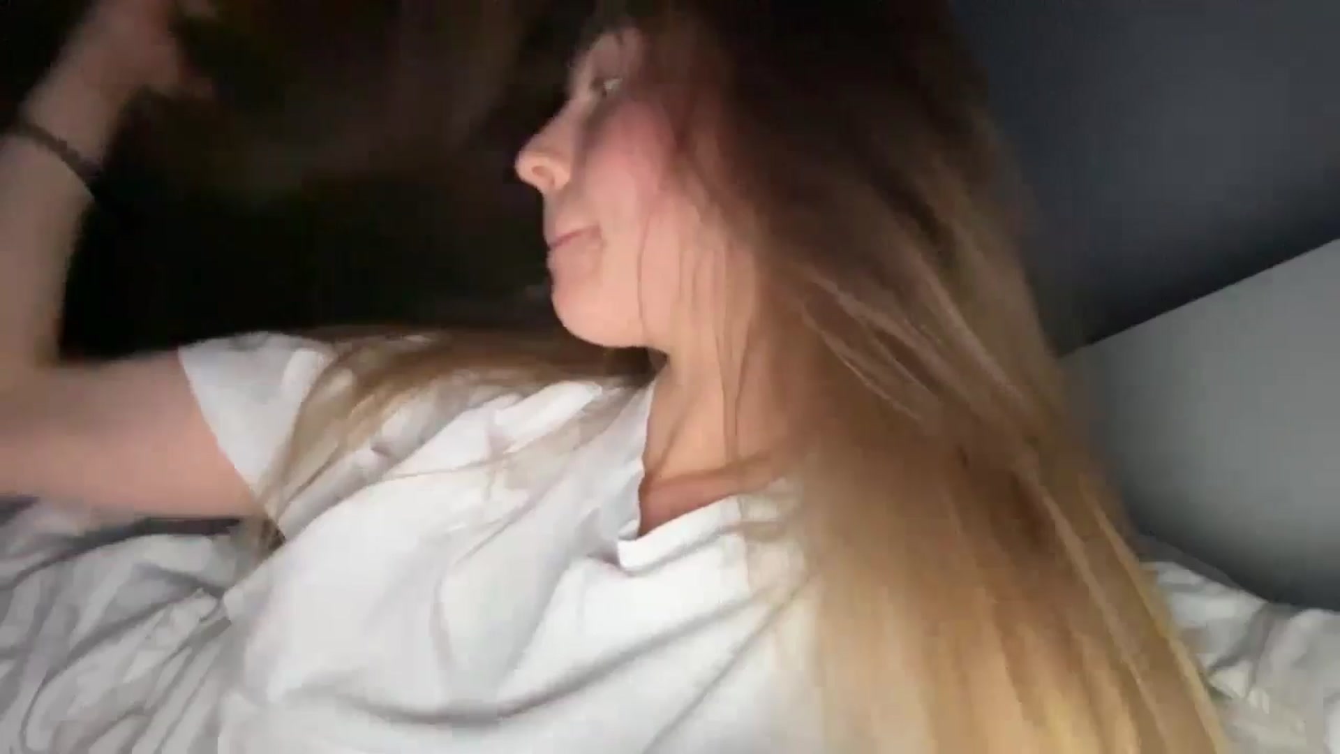 Gallery image thumbnail from Coconut_dream's myfreecams stream on, 08/07/2024, 20:52 image 6 of 20