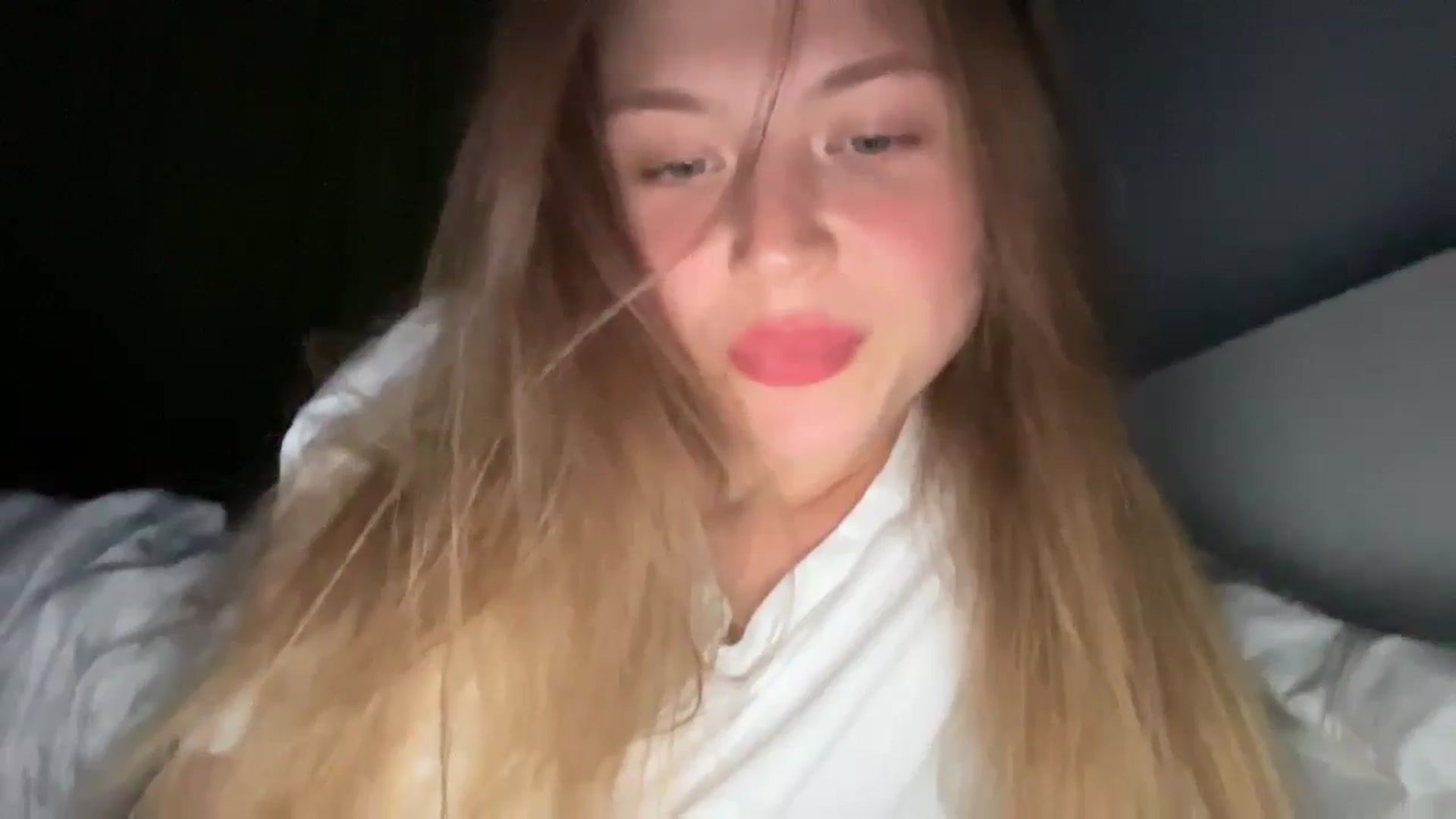 Gallery image thumbnail from Coconut_dream's myfreecams stream on, 08/07/2024, 20:52 image 5 of 20