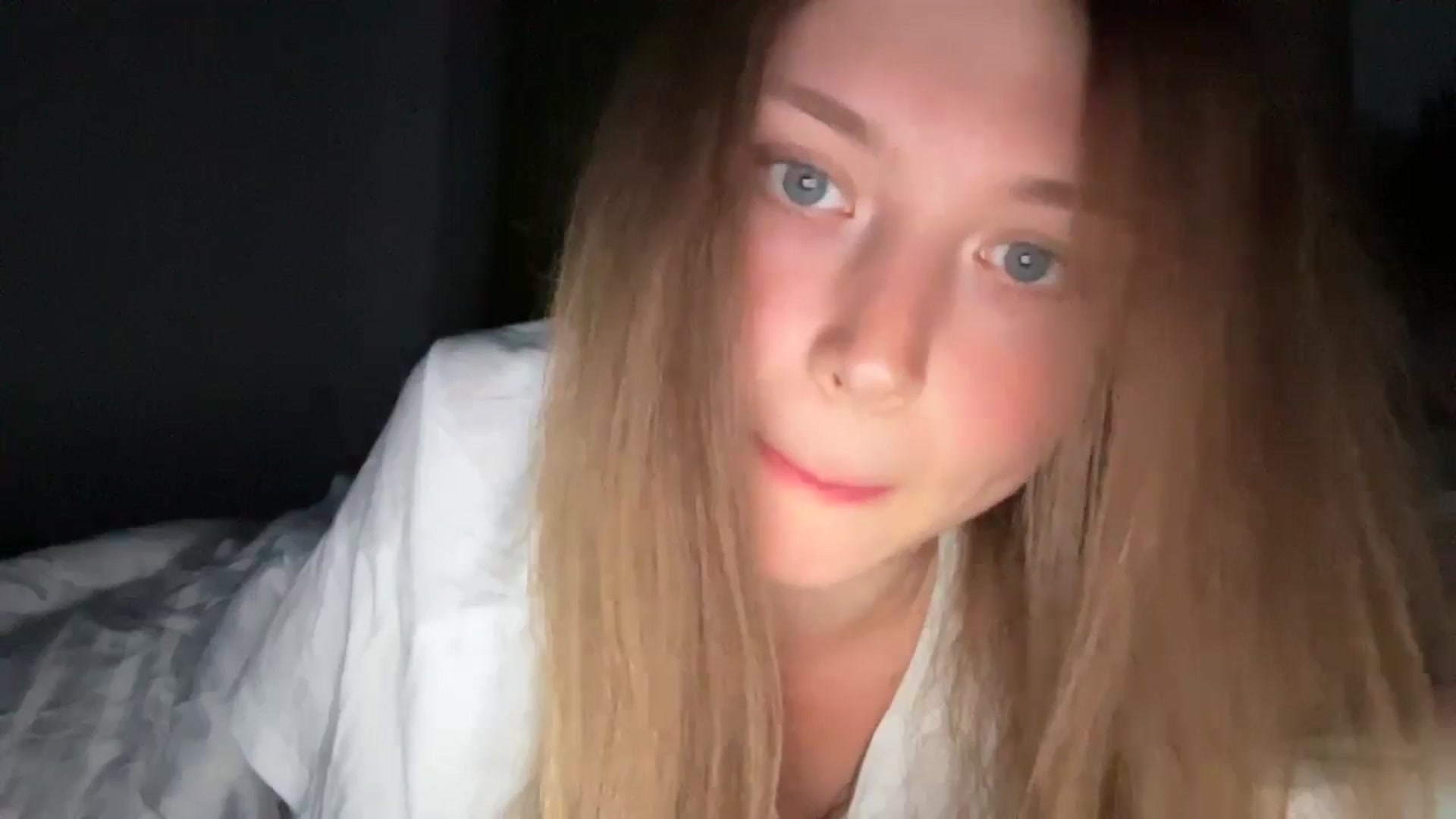 Gallery image thumbnail from Coconut_dream's myfreecams stream on, 08/07/2024, 20:52 image 14 of 20