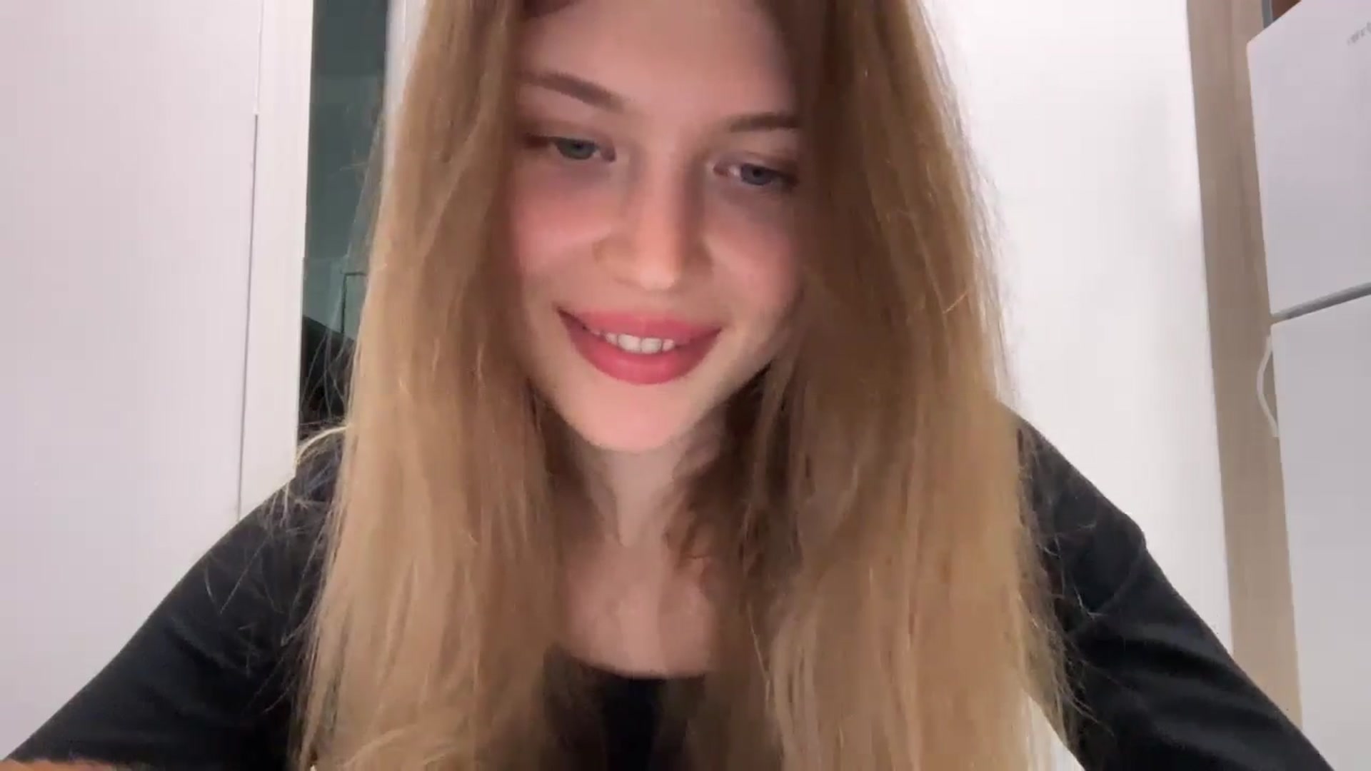 Gallery image thumbnail from Coconut_dream's myfreecams stream on, 08/08/2024, 19:24 image 12 of 20