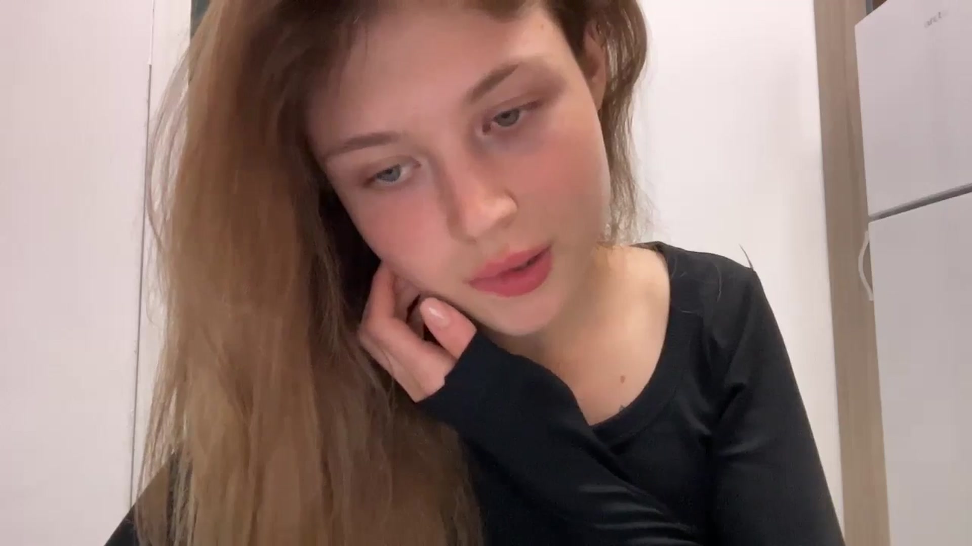 Gallery image thumbnail from Coconut_dream's myfreecams stream on, 08/08/2024, 20:42 image 10 of 20