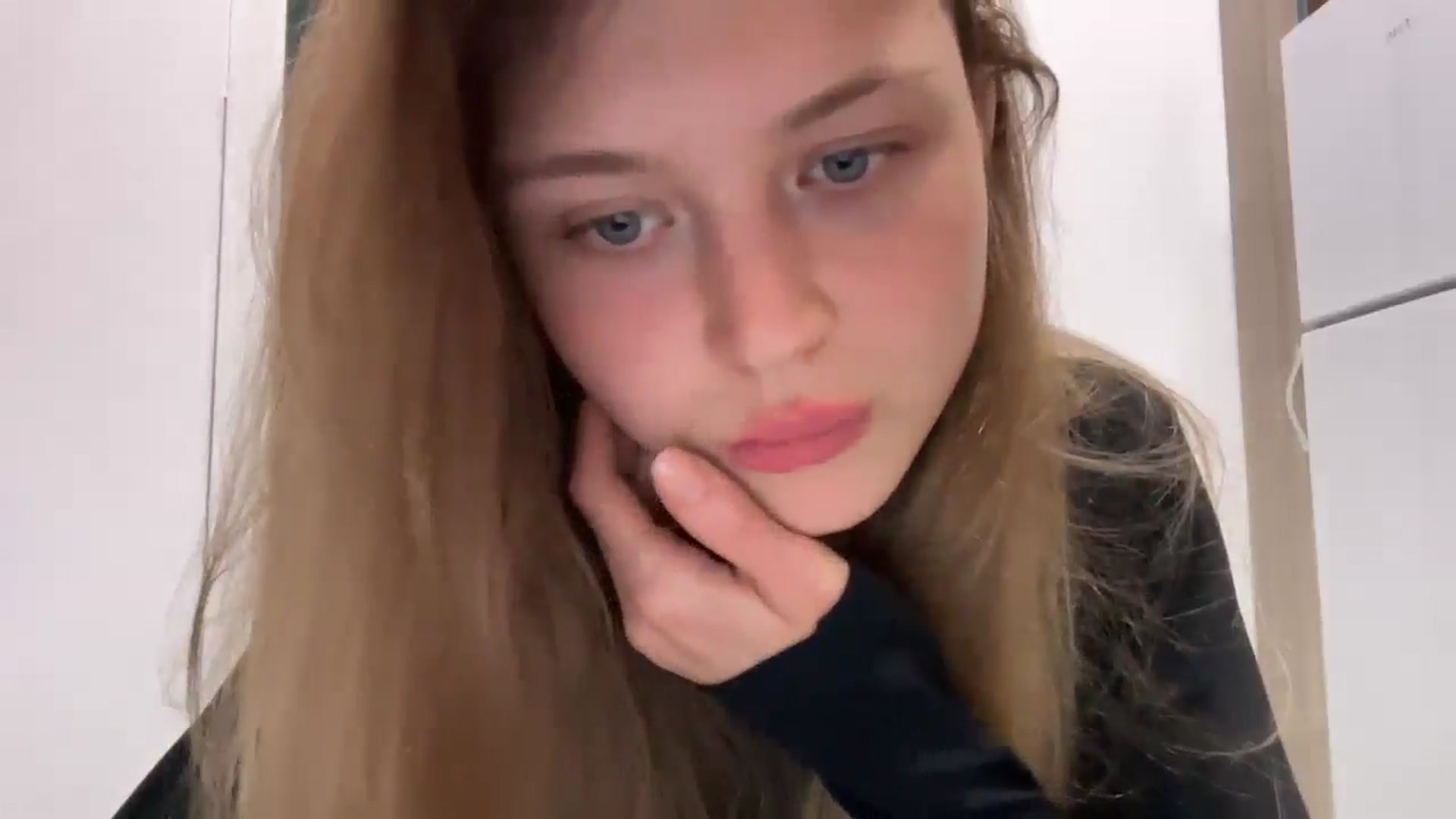 Gallery image thumbnail from Coconut_dream's myfreecams stream on, 08/08/2024, 20:42 image 12 of 20
