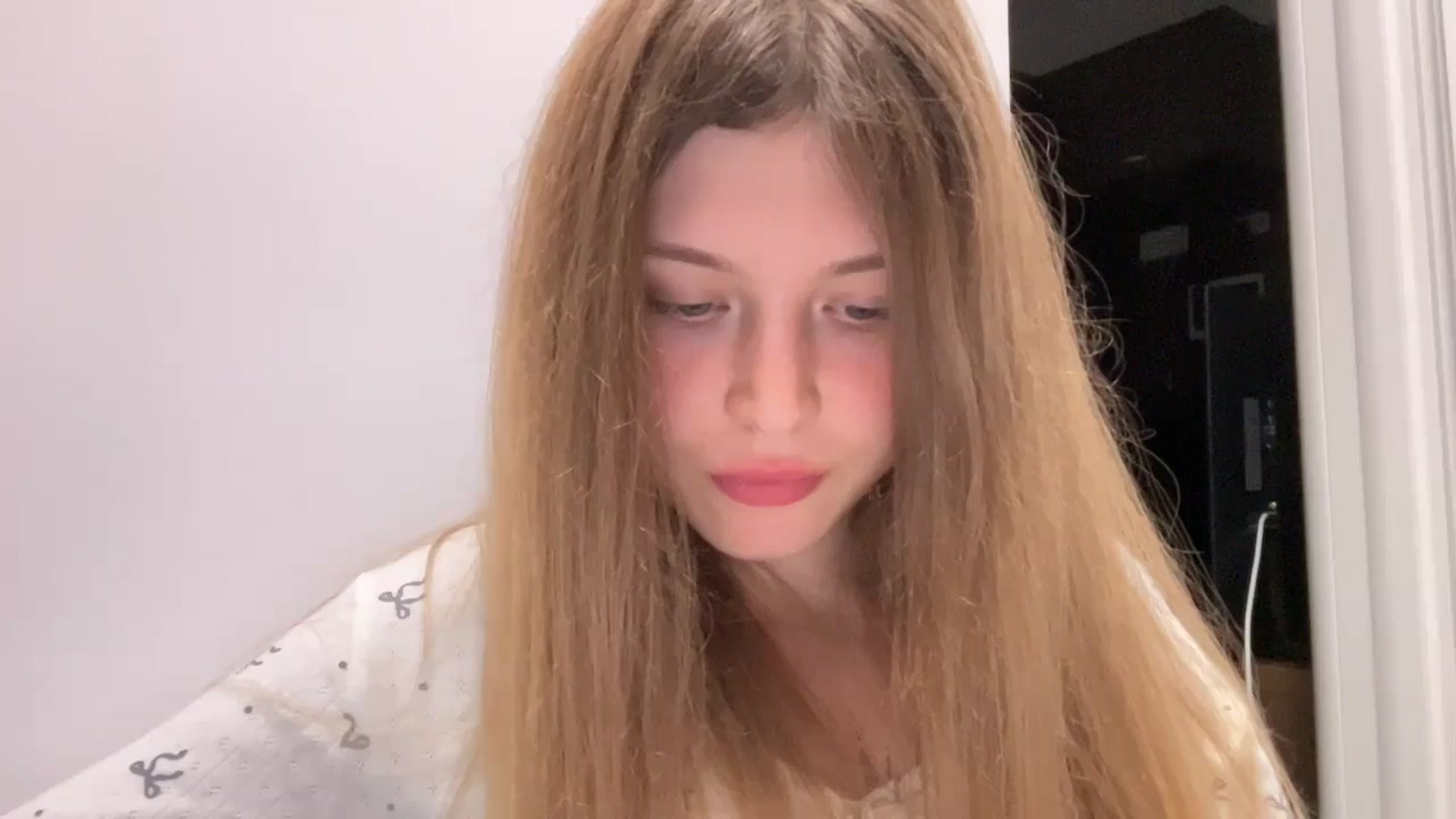 Gallery image thumbnail from Coconut_dream's myfreecams stream on, 08/09/2024, 21:13 image 19 of 20