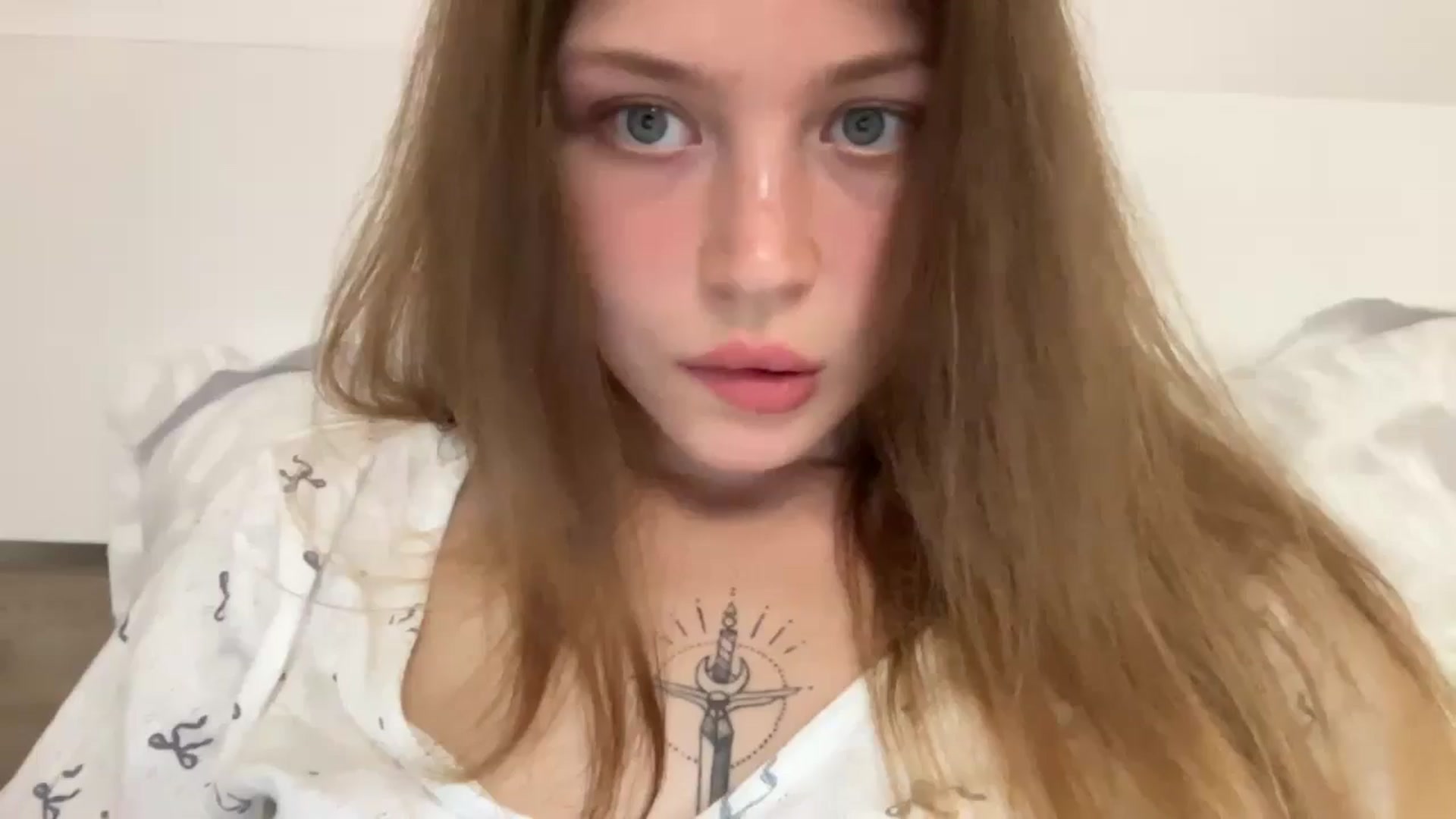 Gallery image thumbnail from Coconut_dream's myfreecams stream on, 08/12/2024, 18:40 image 1 of 20
