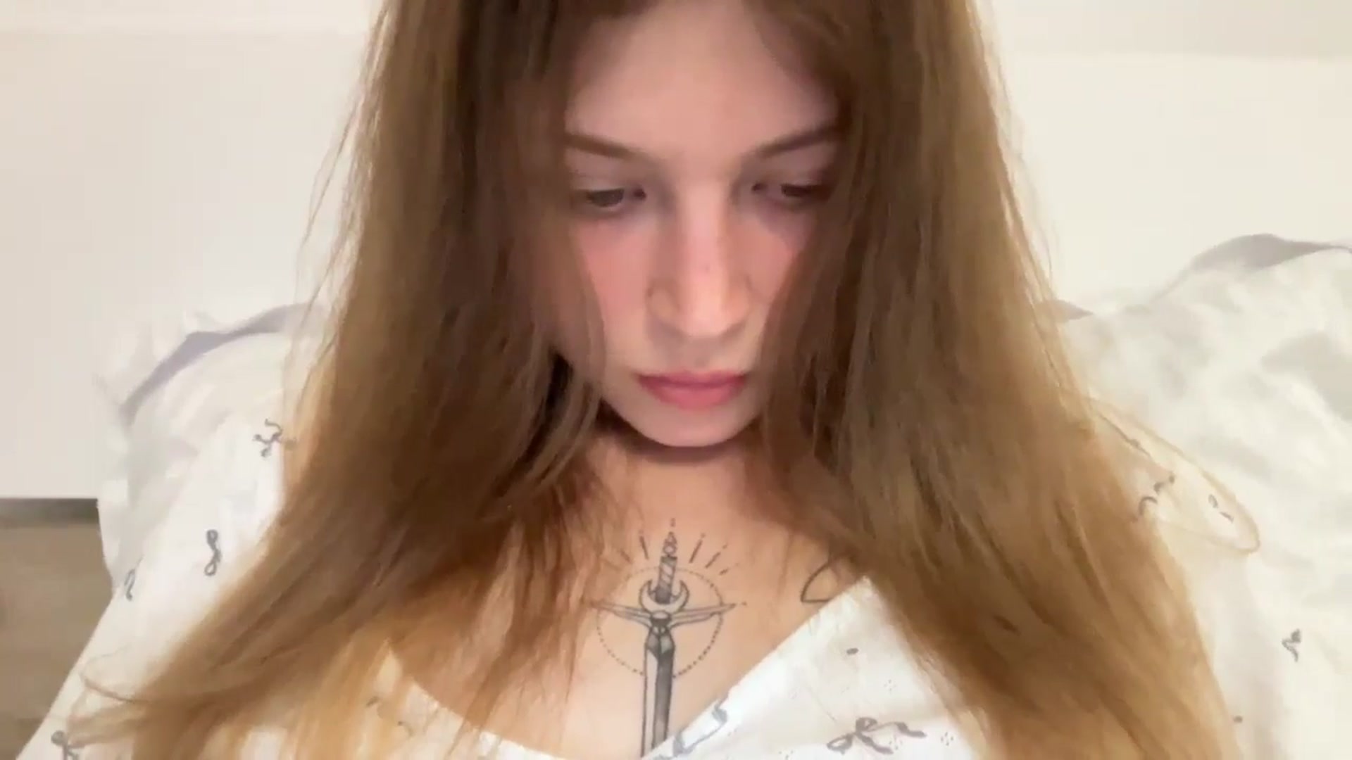 Gallery image thumbnail from Coconut_dream's myfreecams stream on, 08/12/2024, 18:40 image 6 of 20