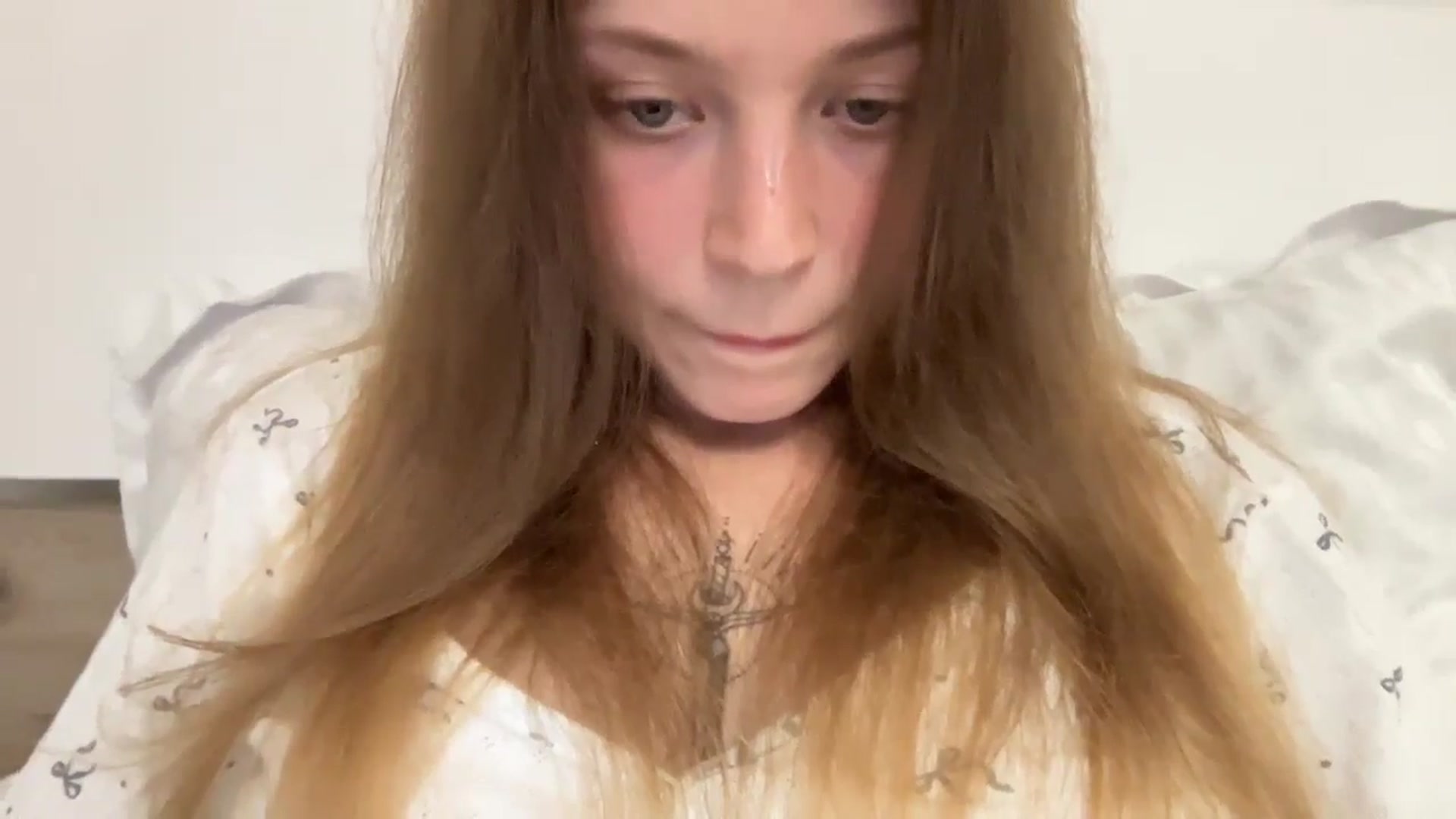 Gallery image thumbnail from Coconut_dream's myfreecams stream on, 08/12/2024, 18:40 image 15 of 20