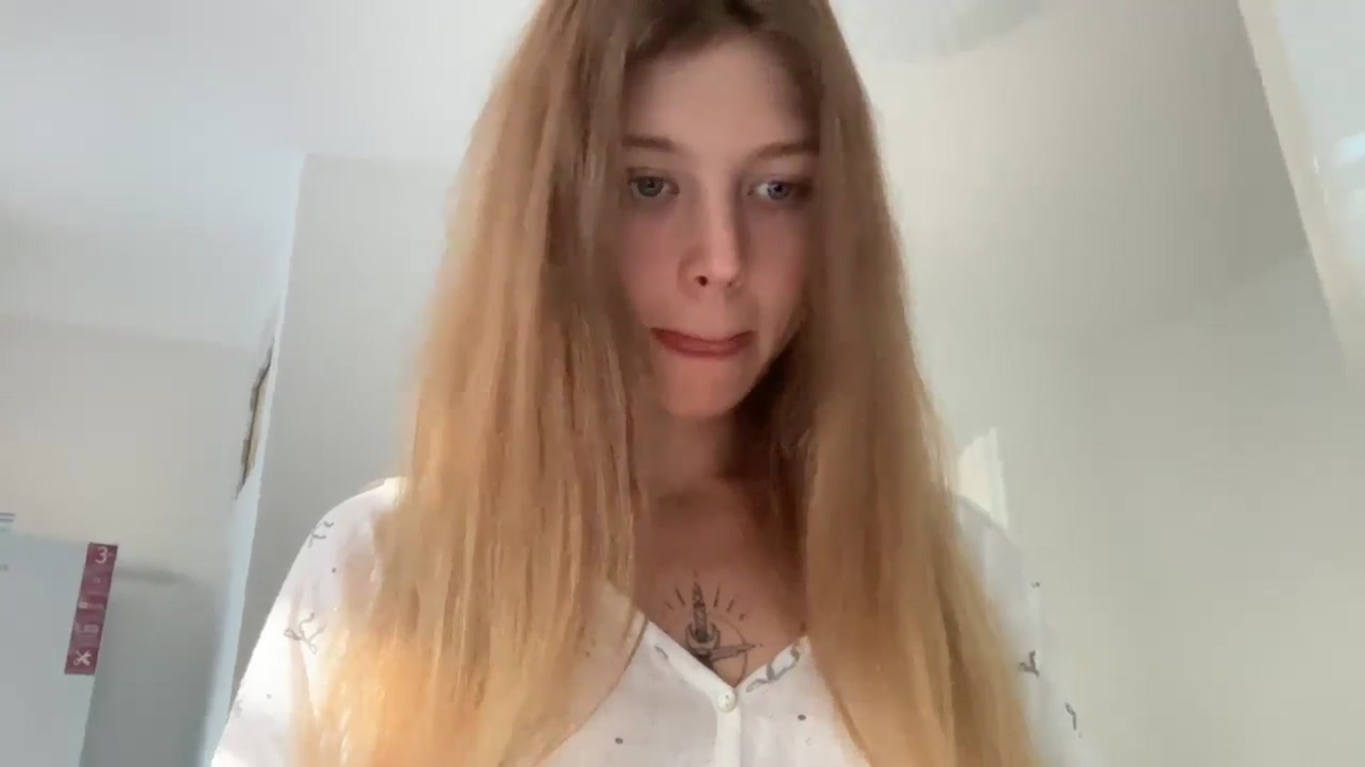 Gallery image thumbnail from Coconut_dream's myfreecams stream on, 08/13/2024, 06:18 image 14 of 20