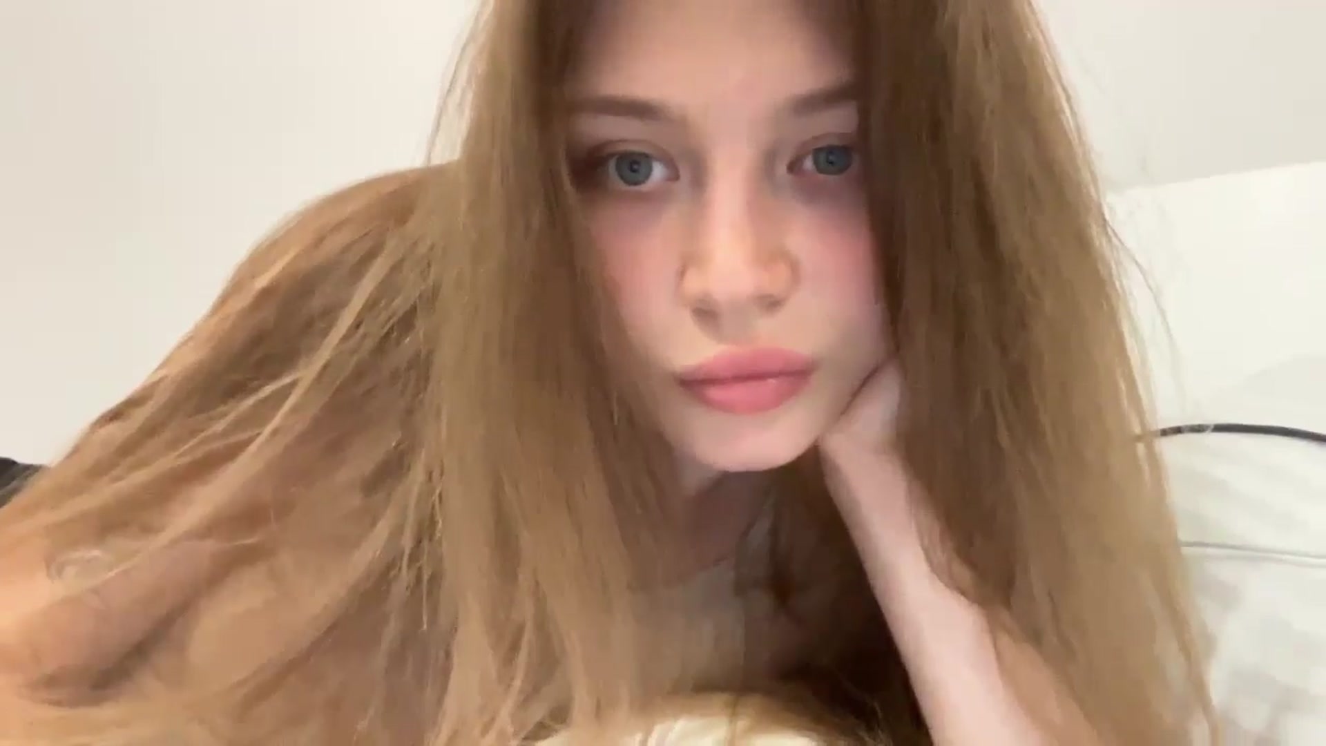 Gallery image thumbnail from Coconut_dream's myfreecams stream on, 08/13/2024, 18:55 image 12 of 20