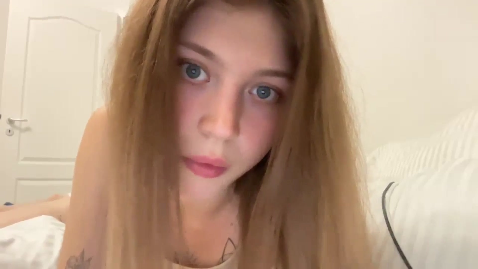 Gallery image thumbnail from Coconut_dream's myfreecams stream on, 08/13/2024, 18:55 image 6 of 20