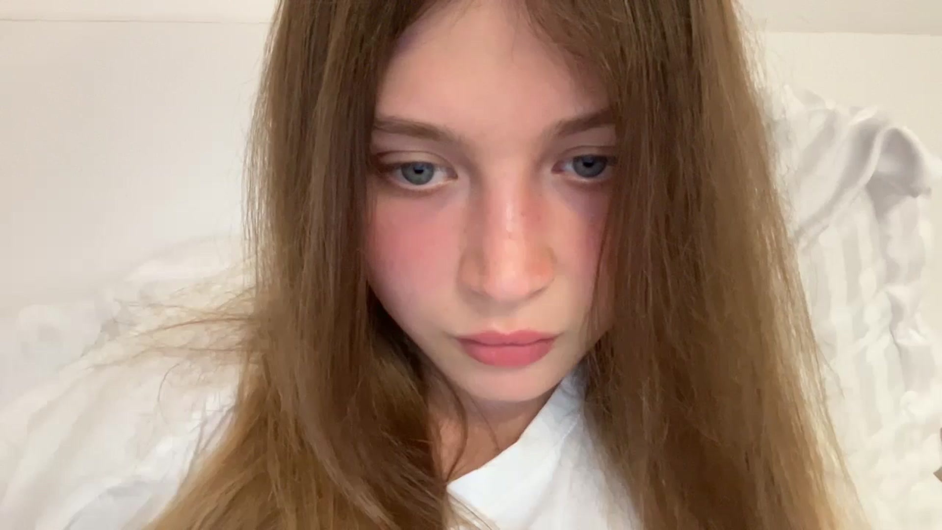 Gallery image thumbnail from Coconut_dream's myfreecams stream on, 08/14/2024, 18:56 image 4 of 20