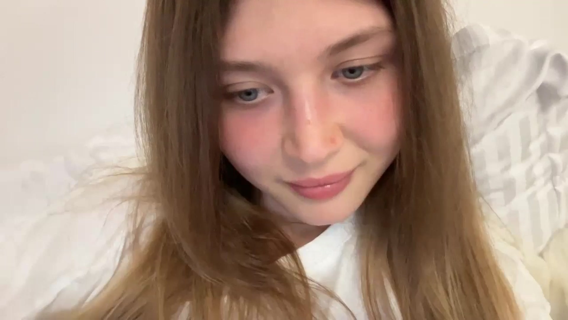 Gallery image thumbnail from Coconut_dream's myfreecams stream on, 08/14/2024, 19:17 image 4 of 20