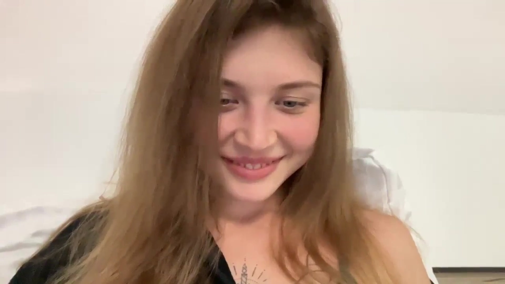 Gallery image thumbnail from Coconut_dream's myfreecams stream on, 08/21/2024, 18:32 image 17 of 20