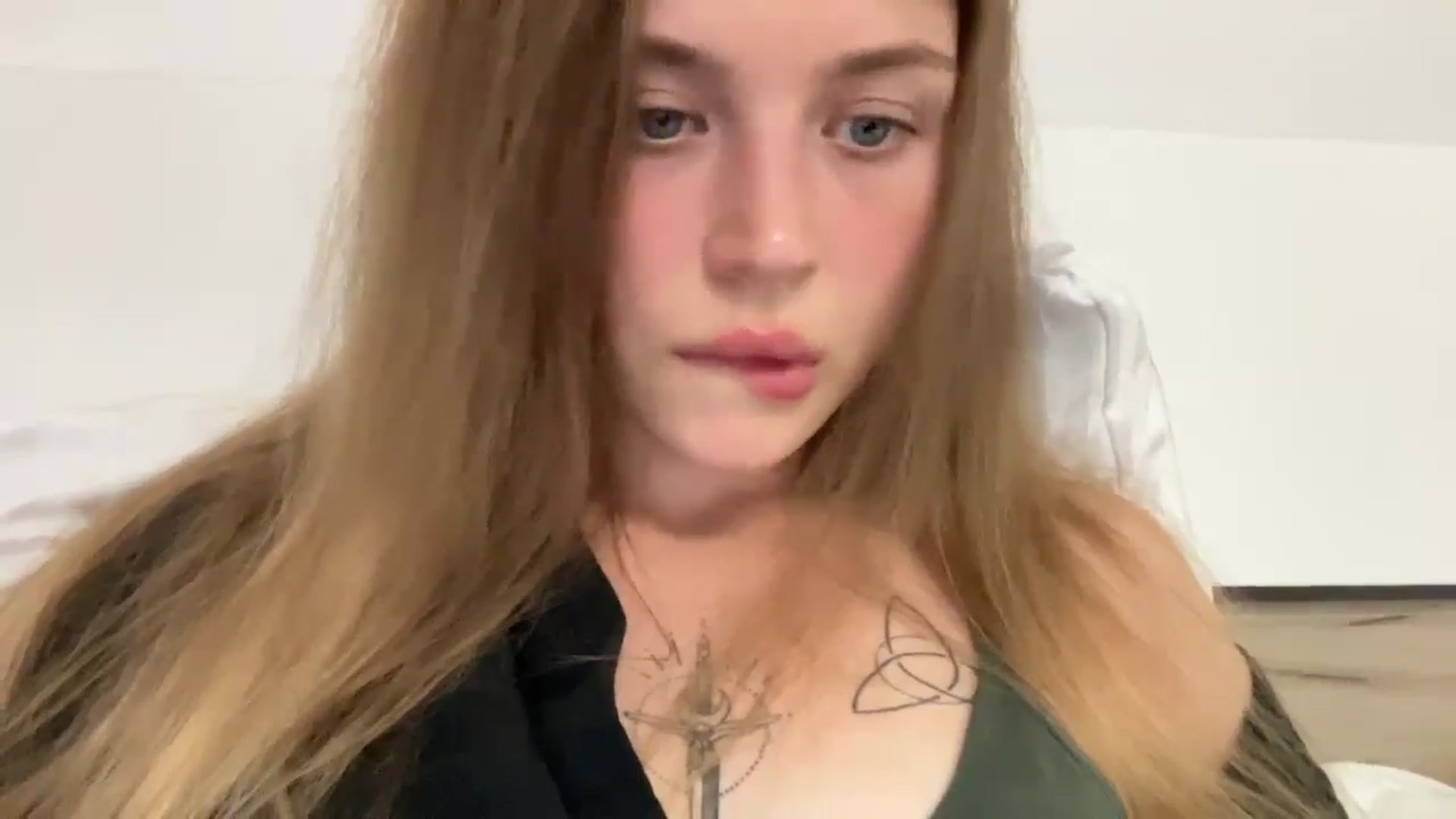 Gallery image thumbnail from Coconut_dream's myfreecams stream on, 08/21/2024, 19:09 image 3 of 20