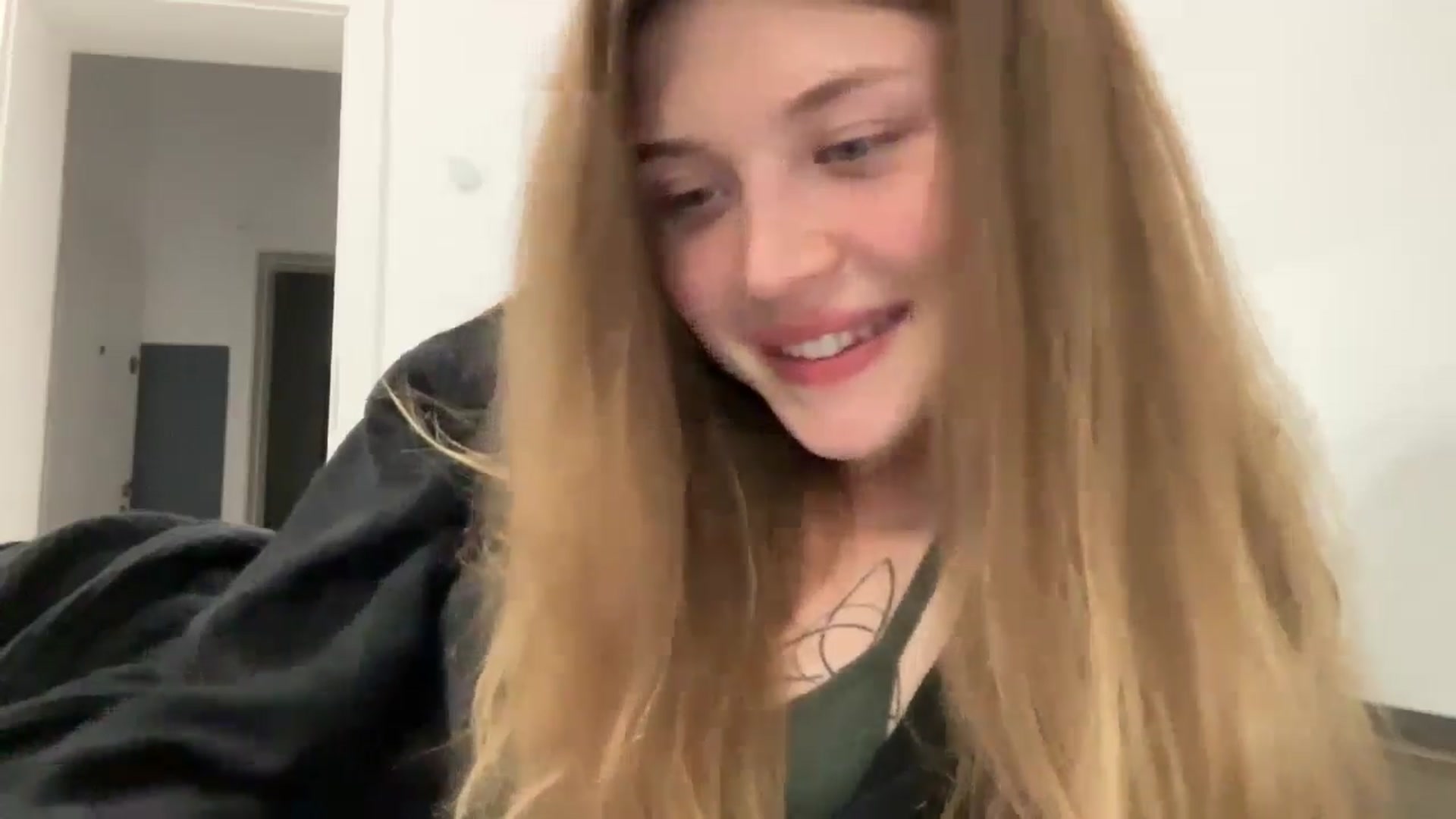 Gallery image thumbnail from Coconut_dream's myfreecams stream on, 08/21/2024, 20:06 image 16 of 20