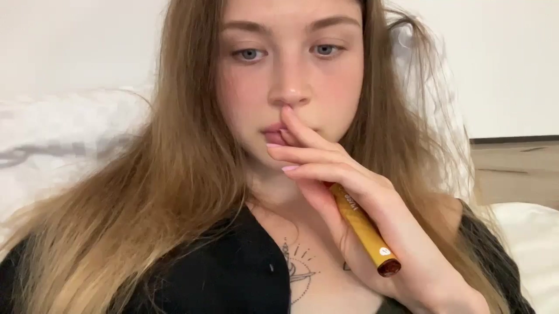Gallery image thumbnail from Coconut_dream's myfreecams stream on, 08/21/2024, 20:06 image 4 of 20