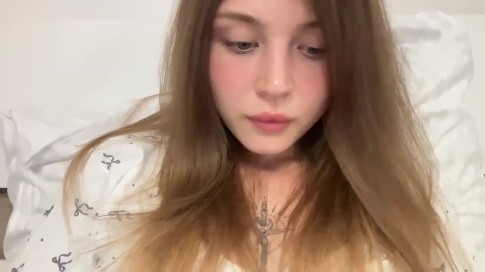 Gallery image thumbnail from Coconut_dream's myfreecams stream on, 08/22/2024, 20:38 image 15 of 20