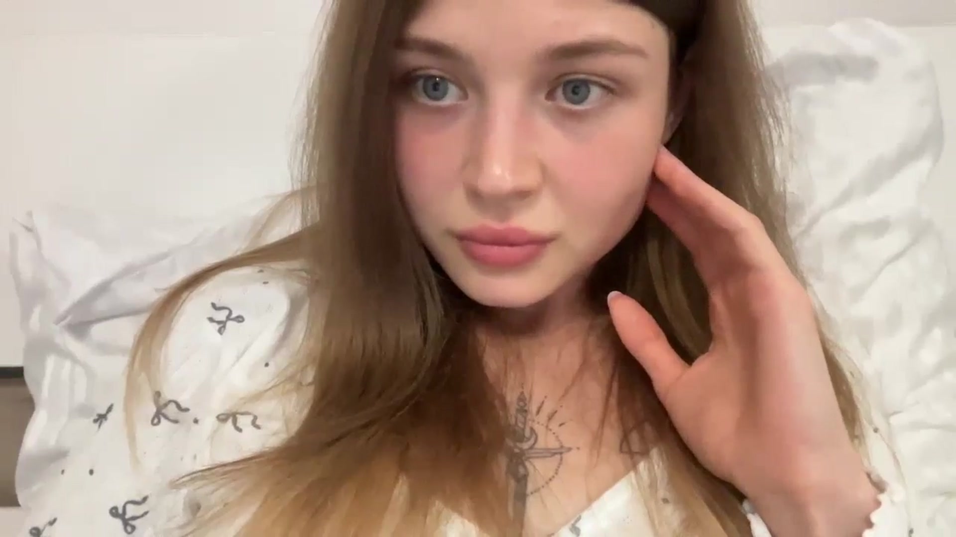 Gallery image thumbnail from Coconut_dream's myfreecams stream on, 08/22/2024, 20:38 image 19 of 20