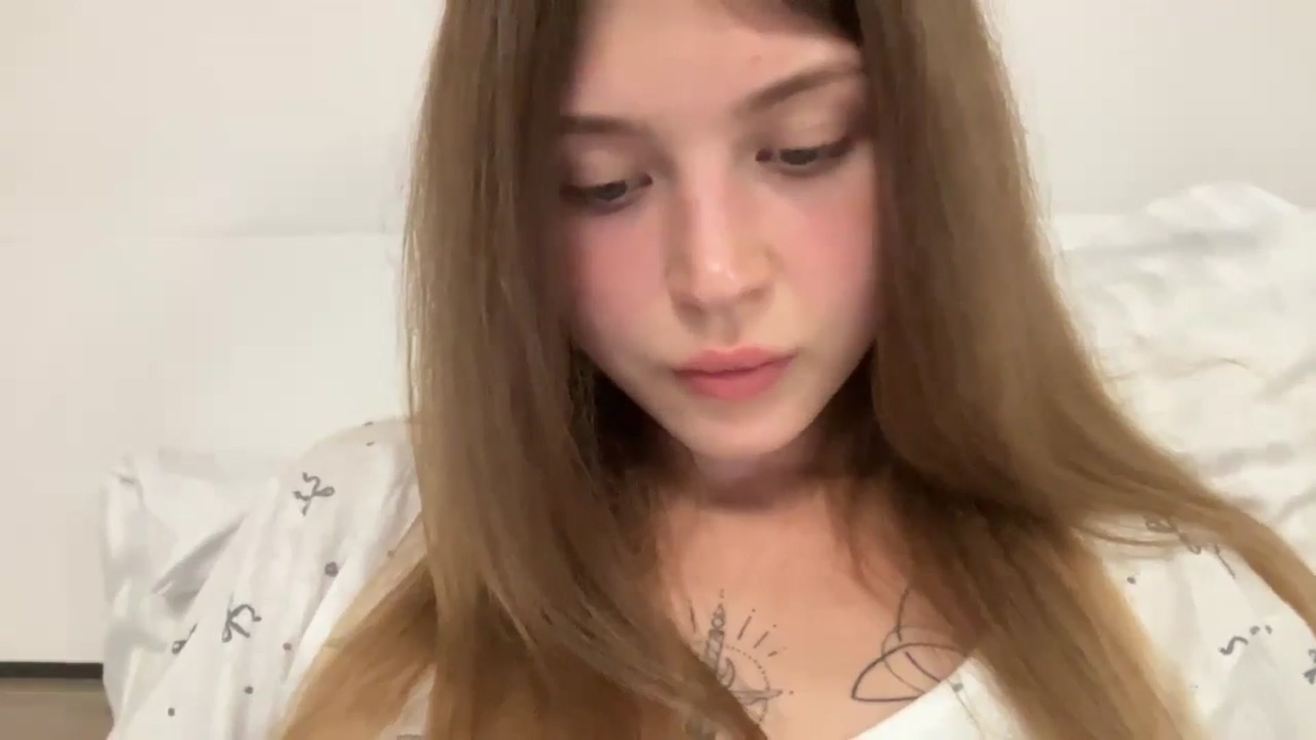 Gallery image thumbnail from Coconut_dream's myfreecams stream on, 08/22/2024, 20:38 image 4 of 20
