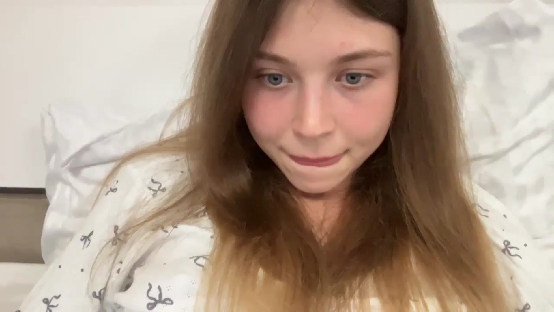 Gallery image thumbnail from Coconut_dream's myfreecams stream on, 08/22/2024, 20:52 image 19 of 20