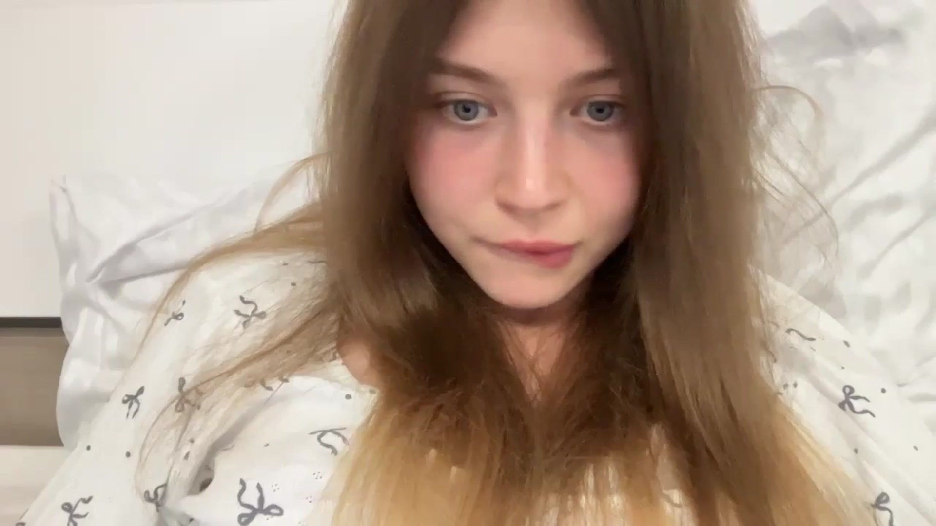 Gallery image thumbnail from Coconut_dream's myfreecams stream on, 08/22/2024, 20:52 image 9 of 20