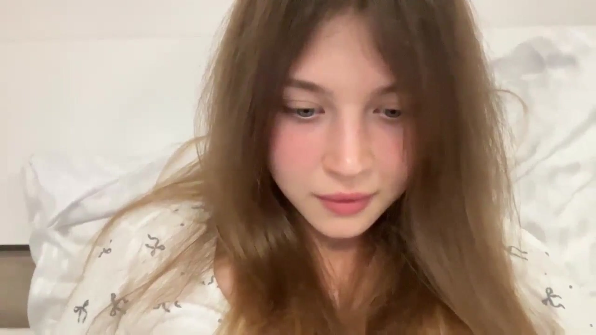 Gallery image thumbnail from Coconut_dream's myfreecams stream on, 08/22/2024, 20:52 image 3 of 20
