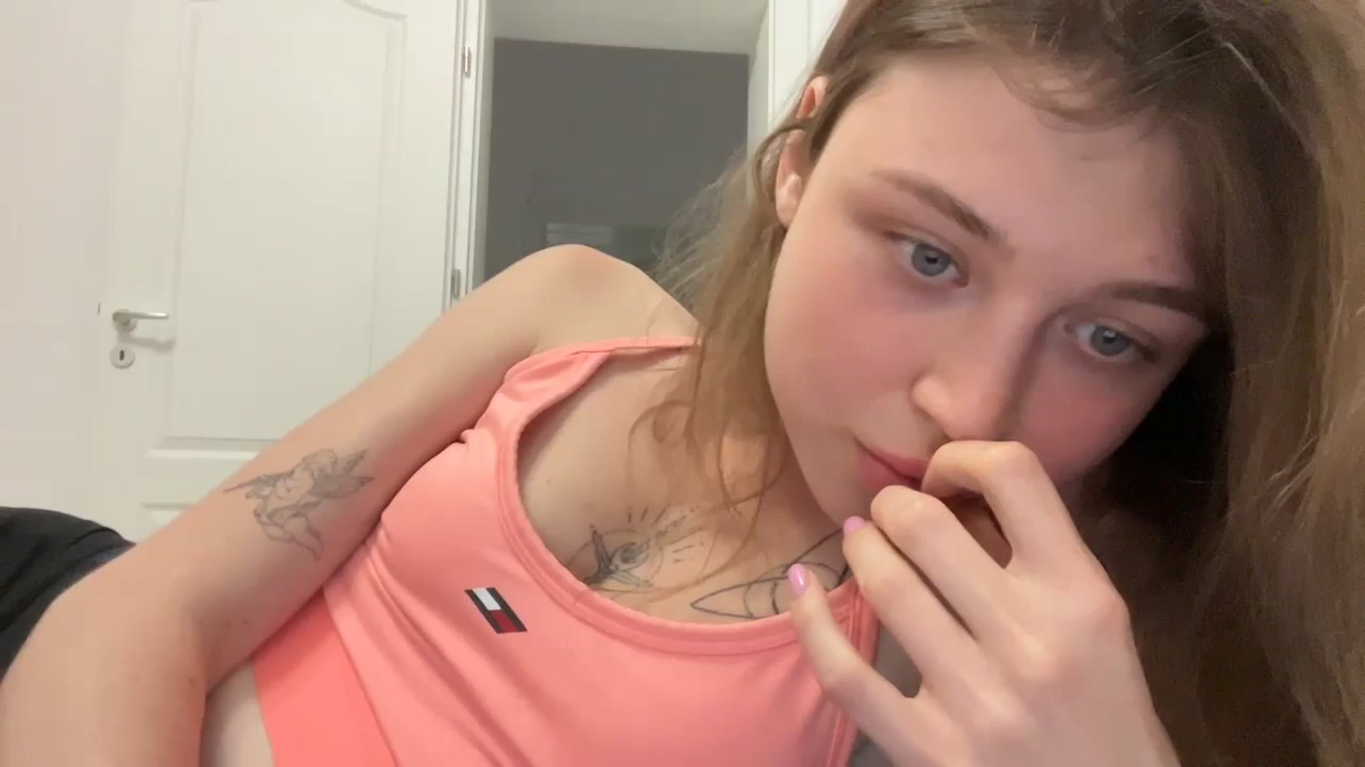 Gallery image thumbnail from Coconut_dream's myfreecams stream on, 08/23/2024, 19:35 image 19 of 20