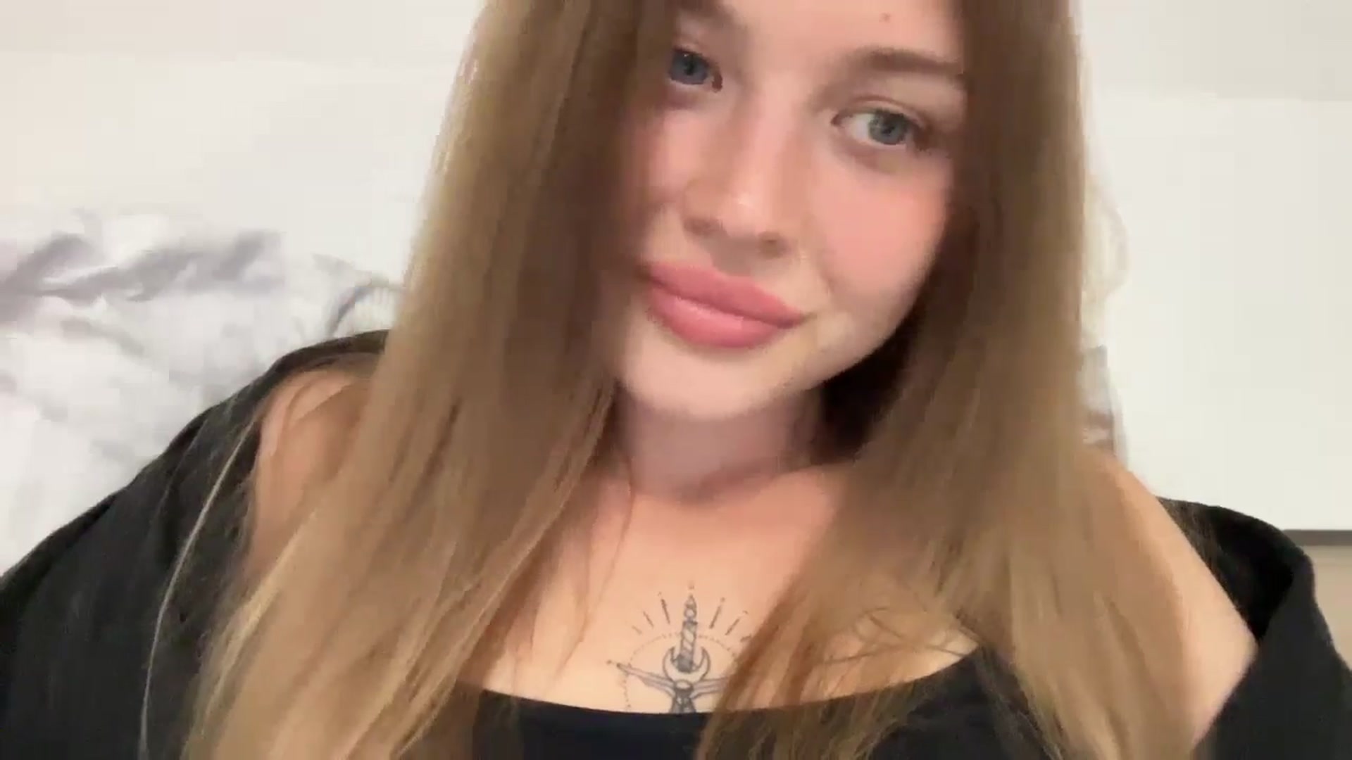 Gallery image thumbnail from Coconut_dream's myfreecams stream on, 08/24/2024, 19:20 image 7 of 20
