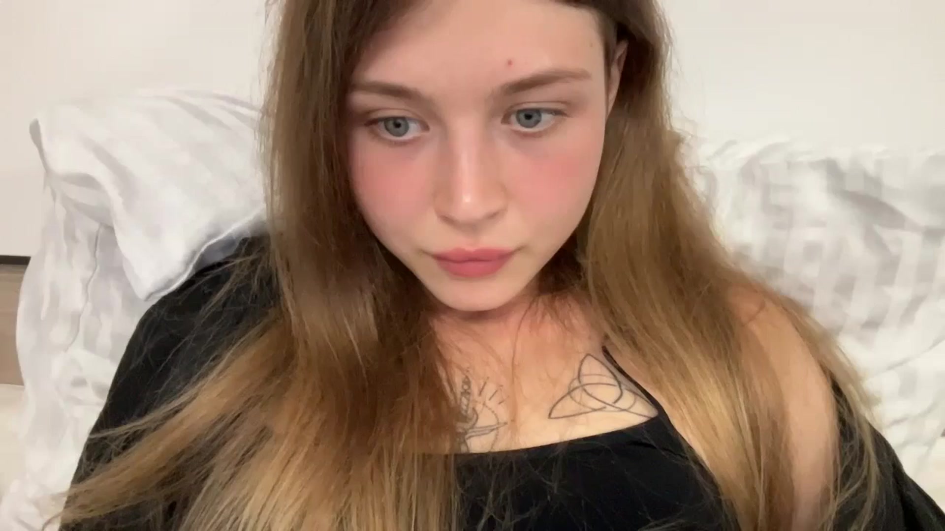 Gallery image thumbnail from Coconut_dream's myfreecams stream on, 08/24/2024, 21:15 image 11 of 20