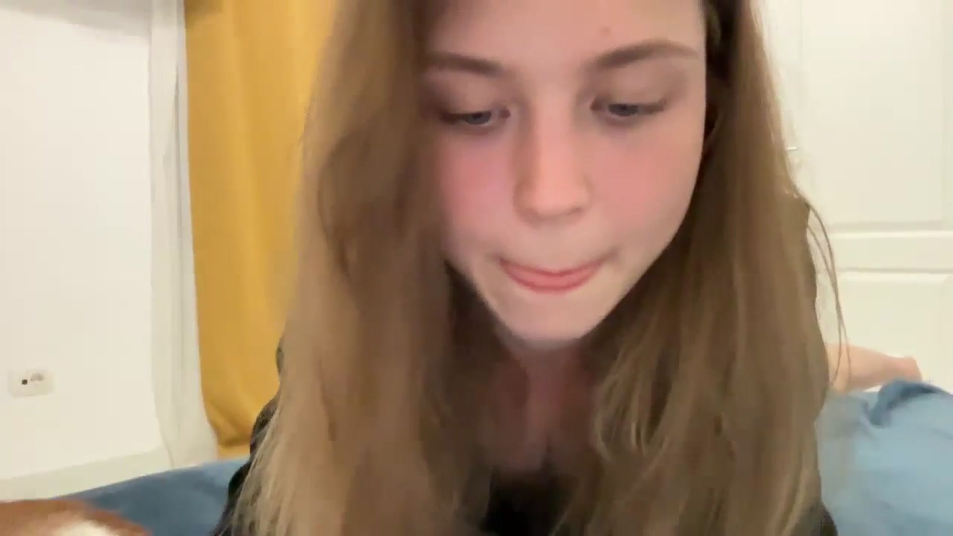 Gallery image thumbnail from Coconut_dream's myfreecams stream on, 08/25/2024, 18:11 image 11 of 20