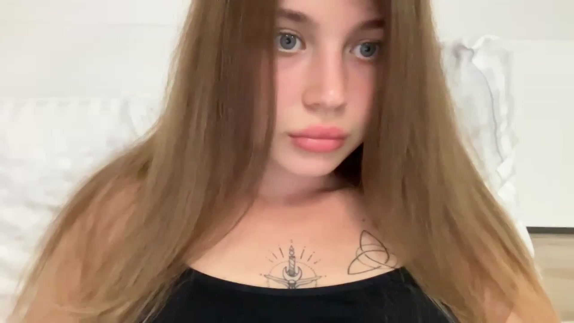 Gallery image thumbnail from Coconut_dream's myfreecams stream on, 08/26/2024, 19:10 image 1 of 20