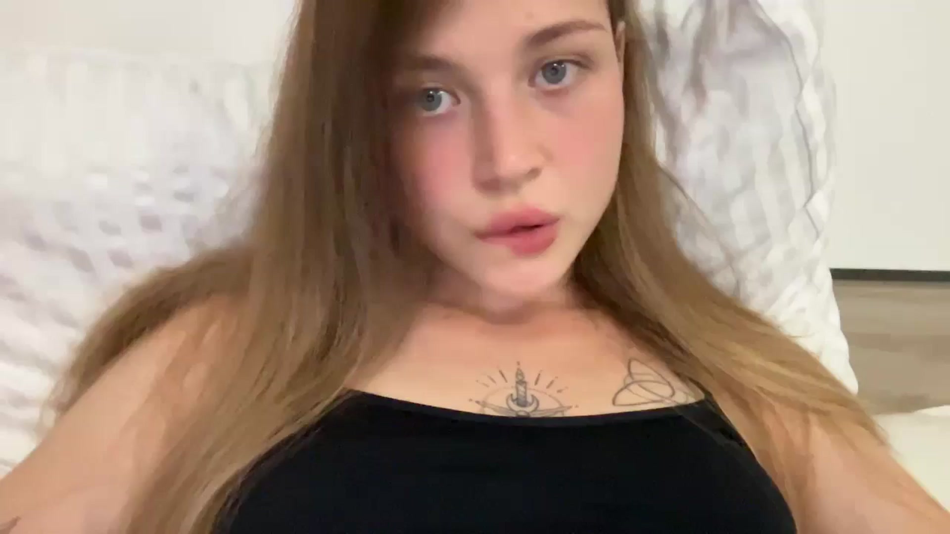 Gallery image thumbnail from Coconut_dream's myfreecams stream on, 08/26/2024, 19:55 image 1 of 20