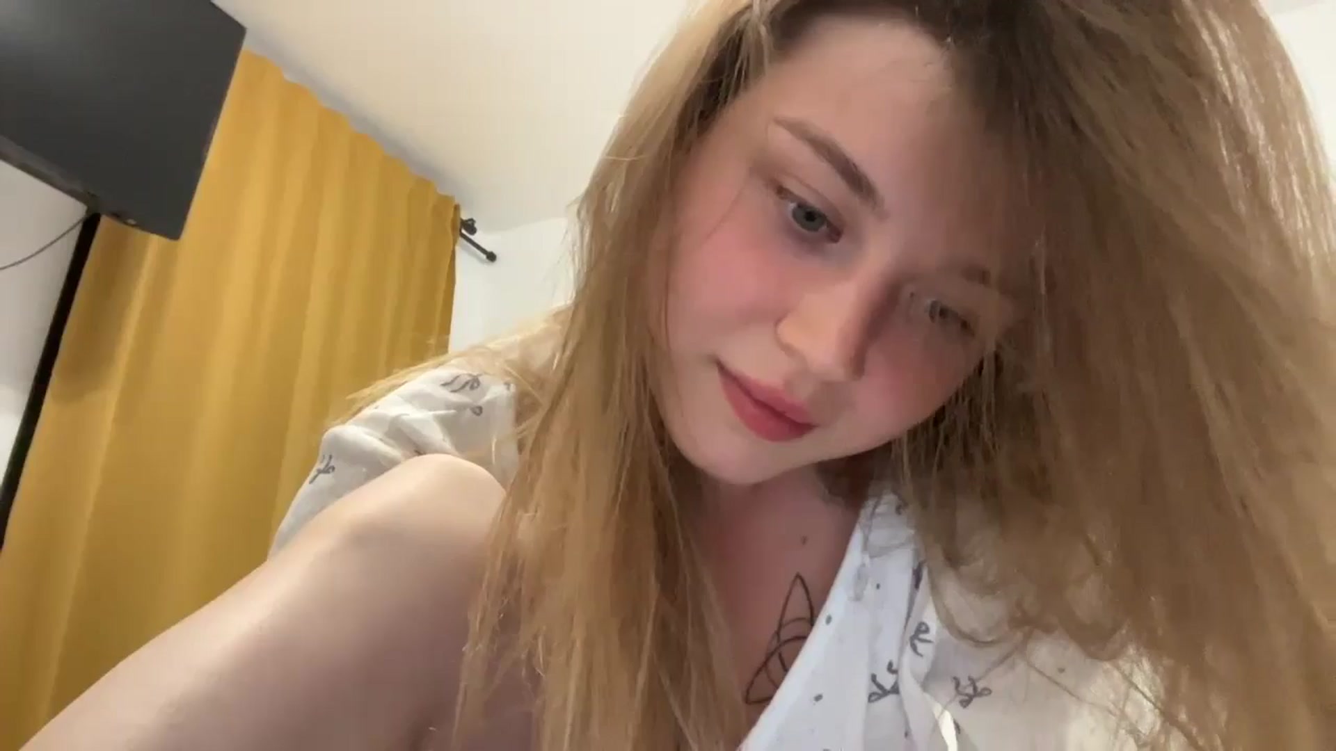 Gallery image thumbnail from Coconut_dream's myfreecams stream on, 08/26/2024, 19:55 image 17 of 20