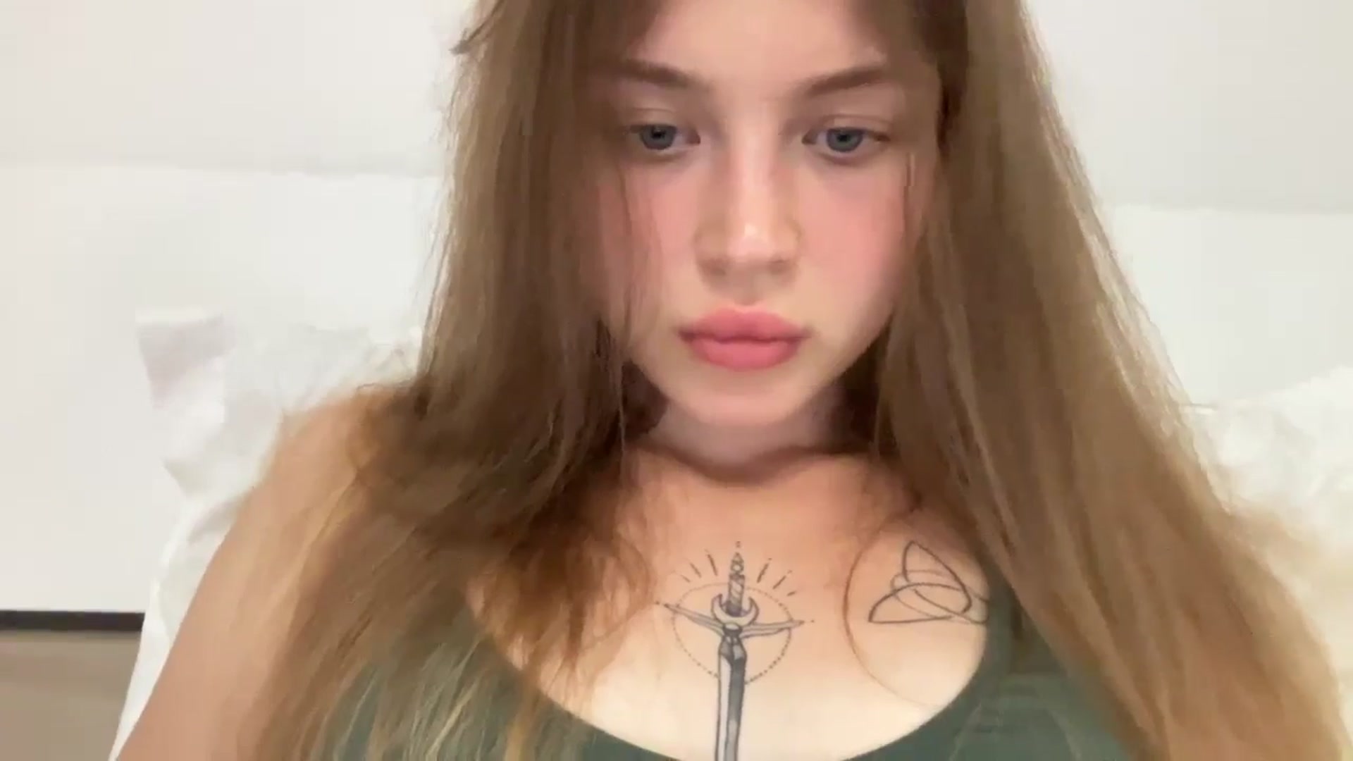 Gallery image thumbnail from Coconut_dream's myfreecams stream on, 08/28/2024, 20:09 image 5 of 20