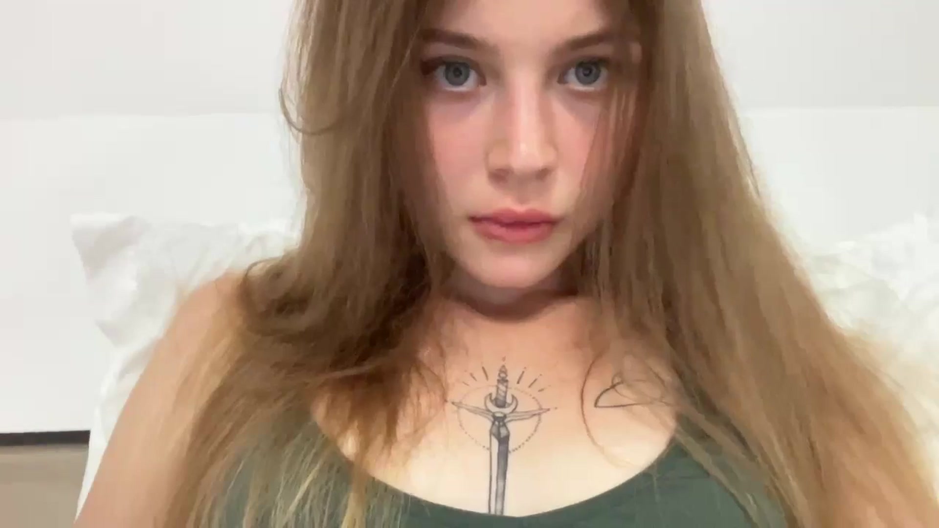 Gallery image thumbnail from Coconut_dream's myfreecams stream on, 08/28/2024, 20:09 image 7 of 20
