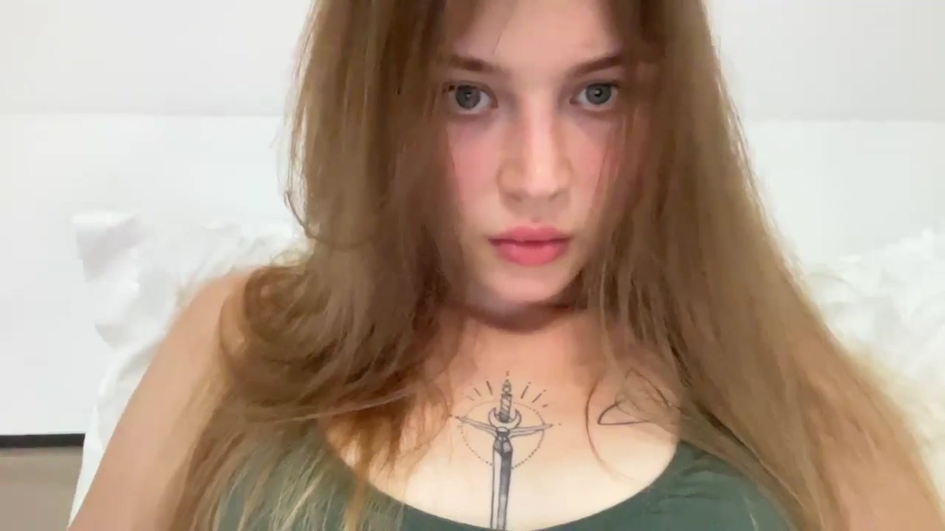 Gallery image thumbnail from Coconut_dream's myfreecams stream on, 08/28/2024, 20:09 image 10 of 20