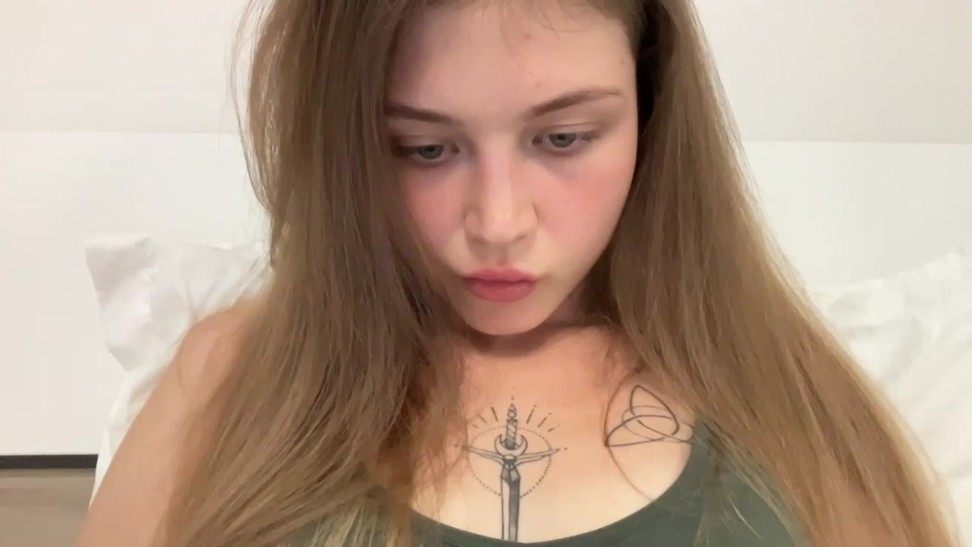 Gallery image thumbnail from Coconut_dream's myfreecams stream on, 08/28/2024, 20:09 image 3 of 20