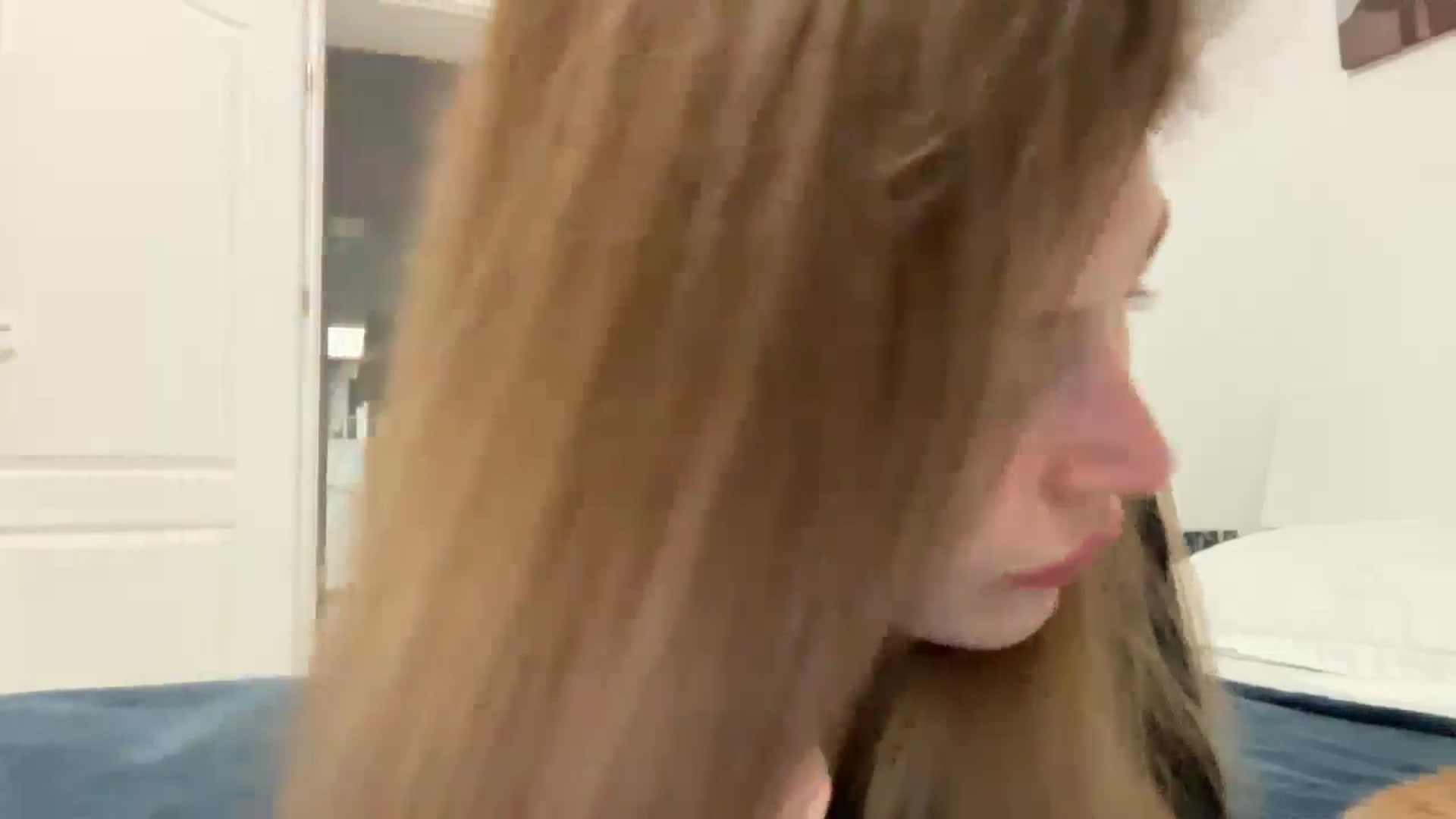 Gallery image thumbnail from Coconut_dream's myfreecams stream on, 08/29/2024, 18:41 image 4 of 20