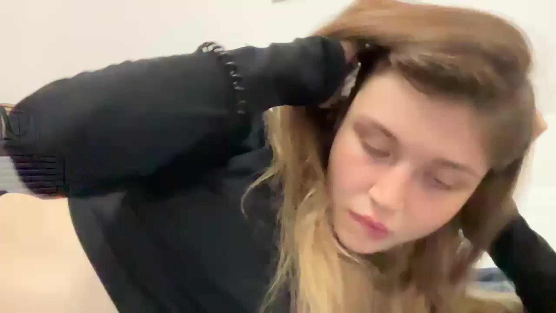 Gallery image thumbnail from Coconut_dream's myfreecams stream on, 08/29/2024, 18:41 image 15 of 20